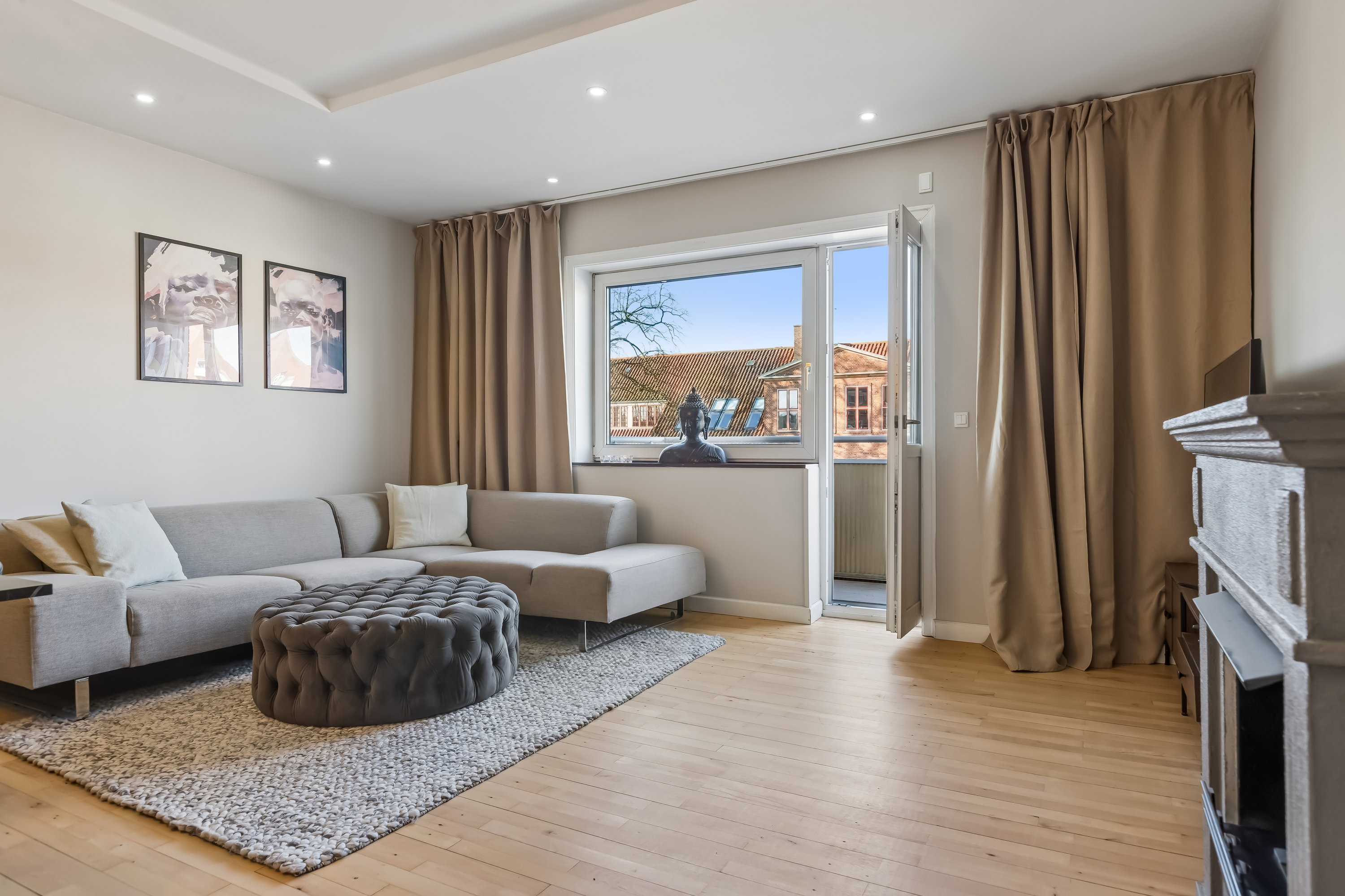 Fremhævet stue billede i fuldskærmstilstand. Billede af Amager Landevej 49, 1. th., 2770 Kastrup