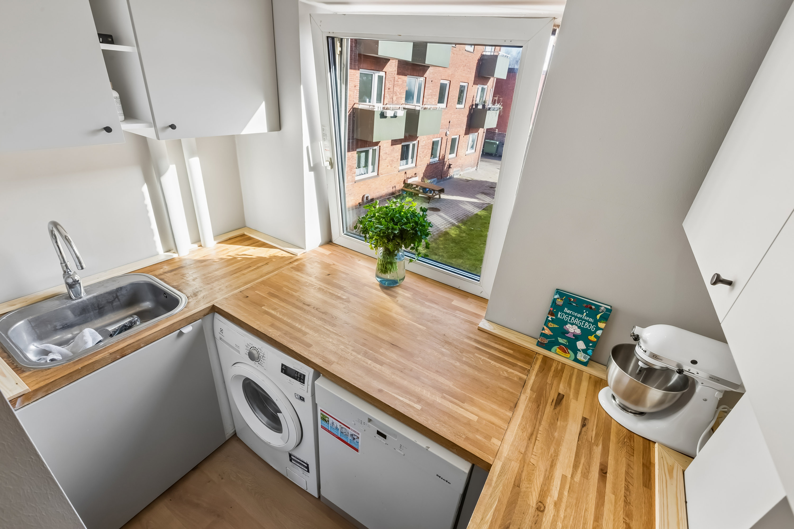 Fremhævet værelse billede i fuldskærmstilstand. Billede af Amager Landevej 49, 1. th., 2770 Kastrup