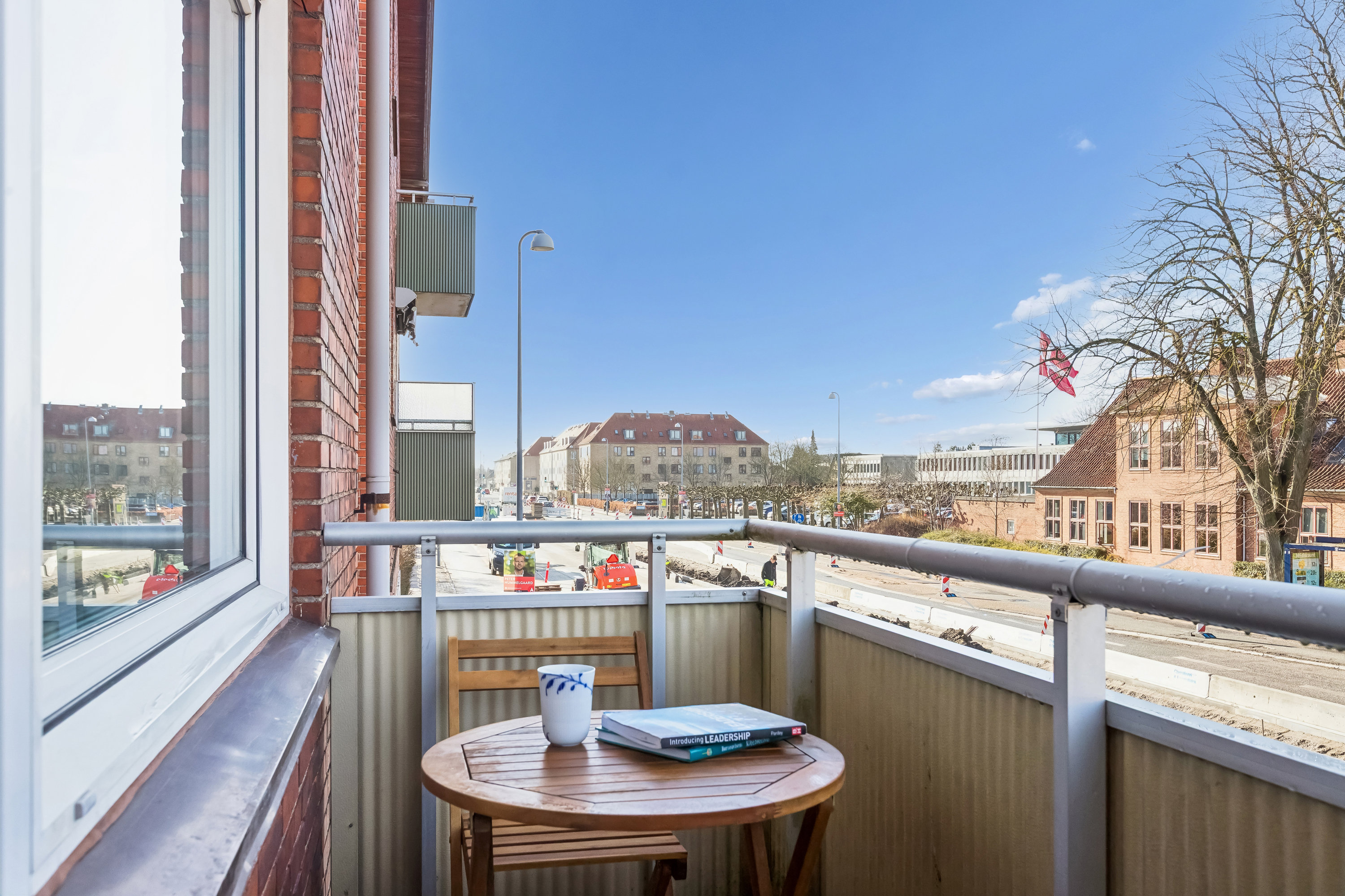 Fremhævet altan billede i fuldskærmstilstand. Billede af Amager Landevej 49, 1. th., 2770 Kastrup