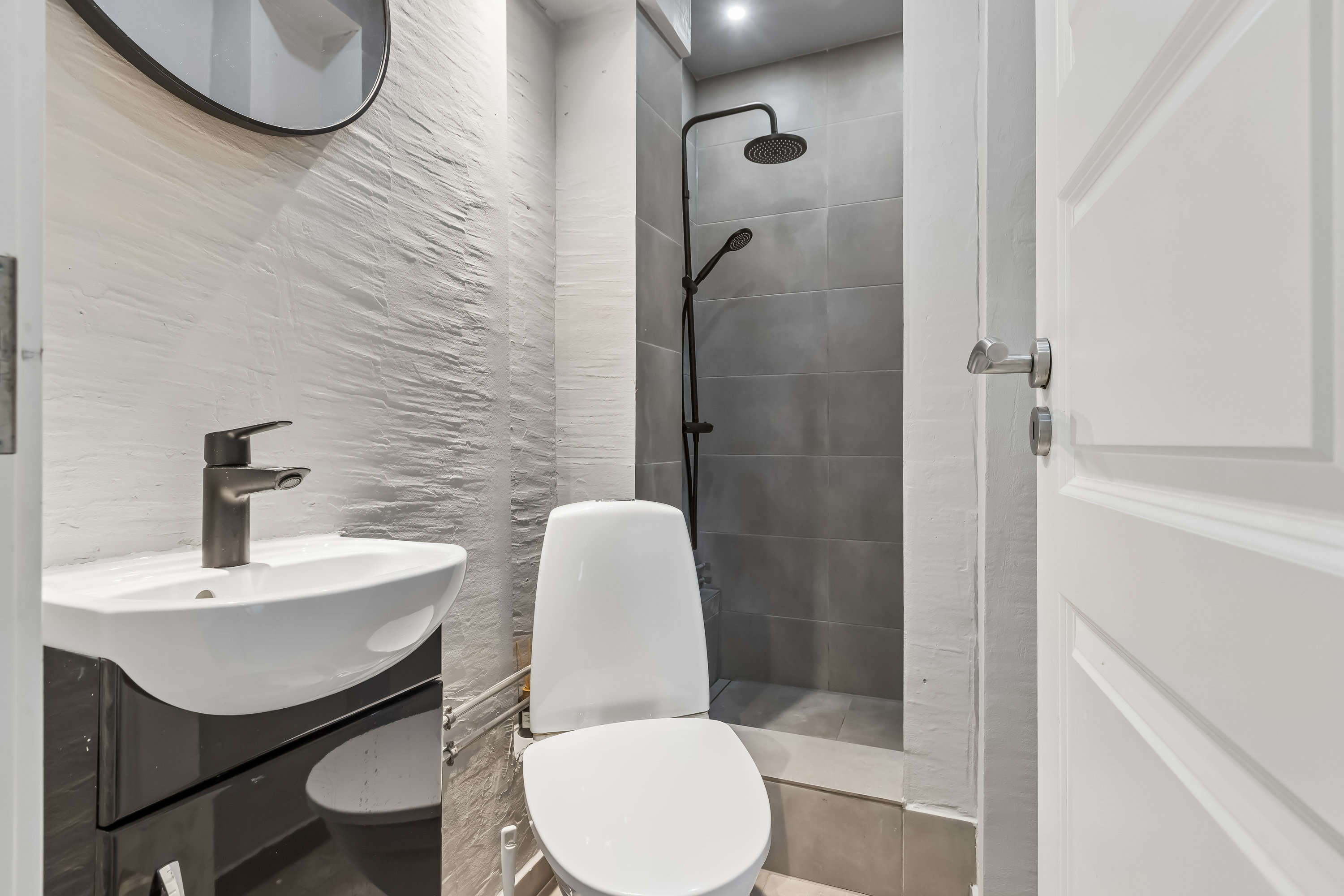 Fremhævet badeværelse billede i fuldskærmstilstand. Billede af Amager Landevej 49, 1. th., 2770 Kastrup