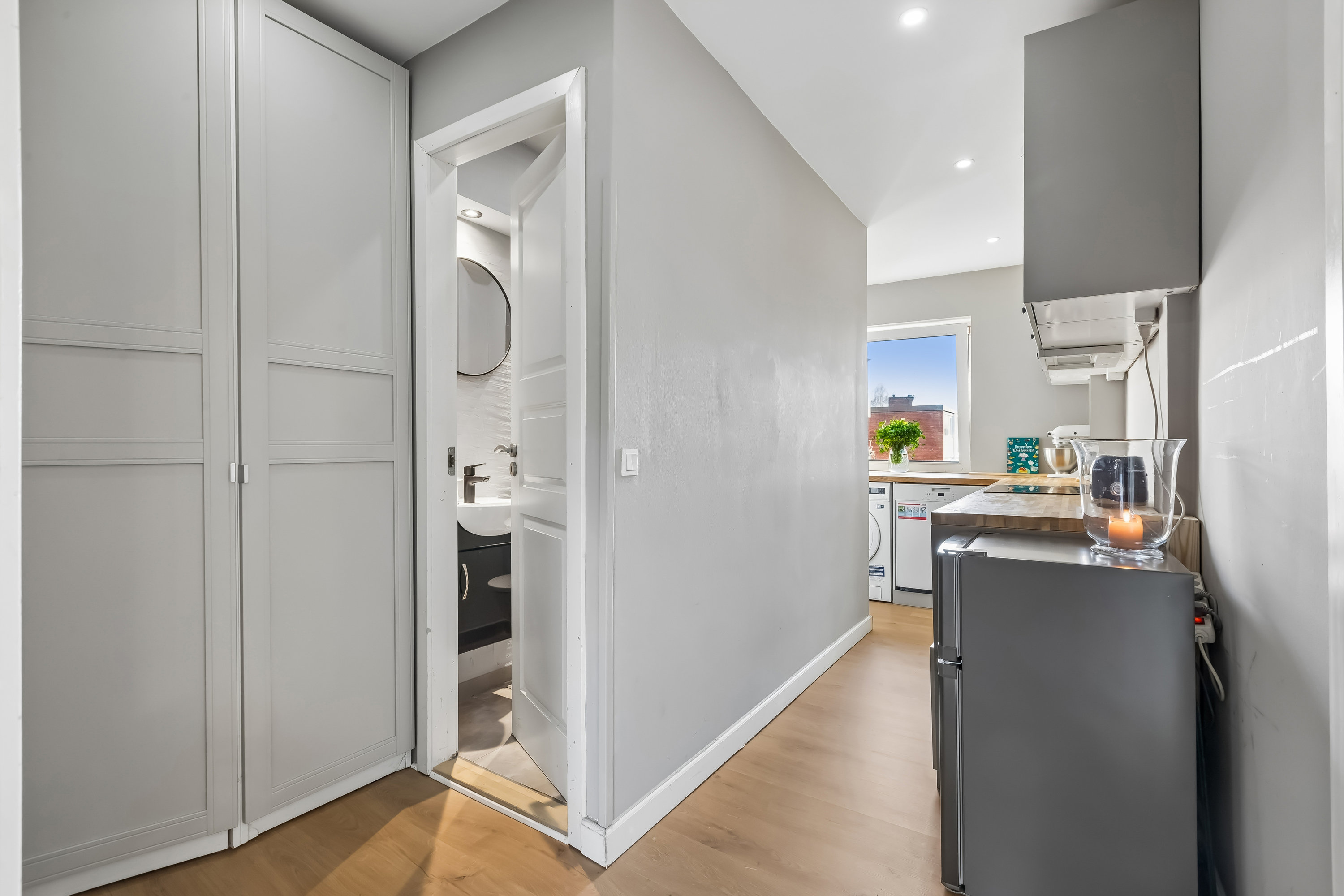 Fremhævet badeværelse billede i fuldskærmstilstand. Billede af Amager Landevej 49, 1. th., 2770 Kastrup