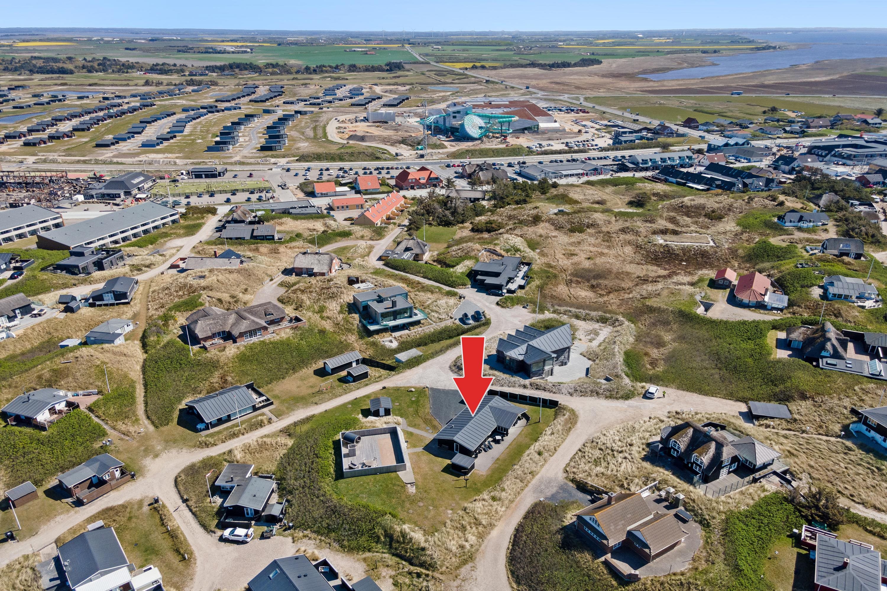 Fremhævet luftfoto billede i fuldskærmstilstand. Billede af Lodbergsvej 125, Søndervig, 6950 Ringkøbing