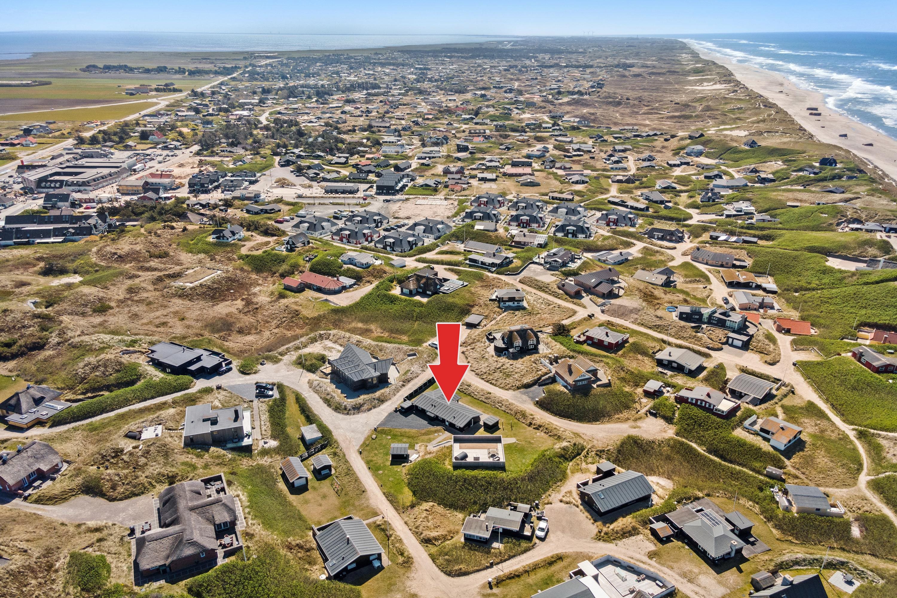 Fremhævet luftfoto billede i fuldskærmstilstand. Billede af Lodbergsvej 125, Søndervig, 6950 Ringkøbing