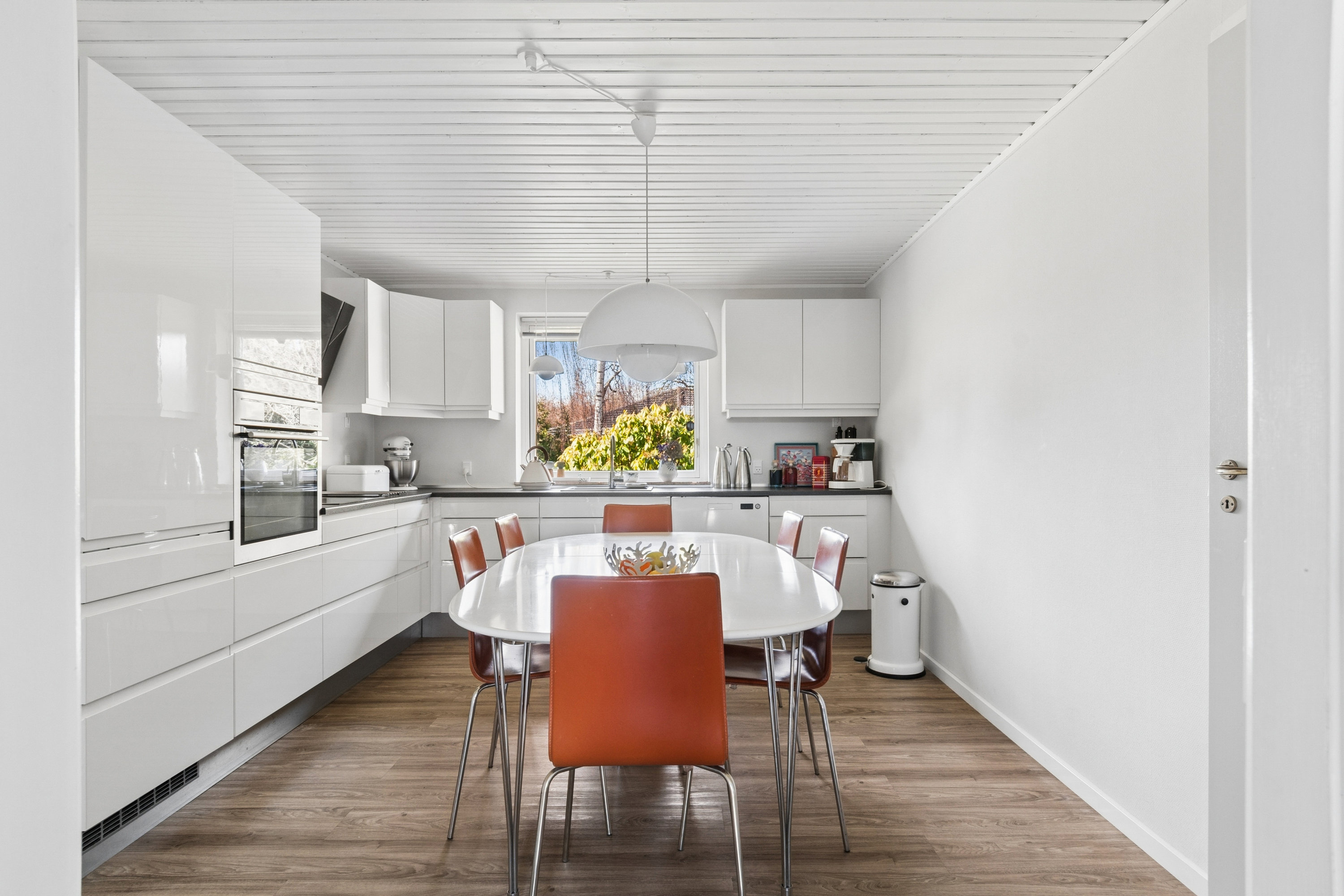 Fremhævet alrum billede i fuldskærmstilstand. Billede af Vandmestervej 34, 2630 Taastrup