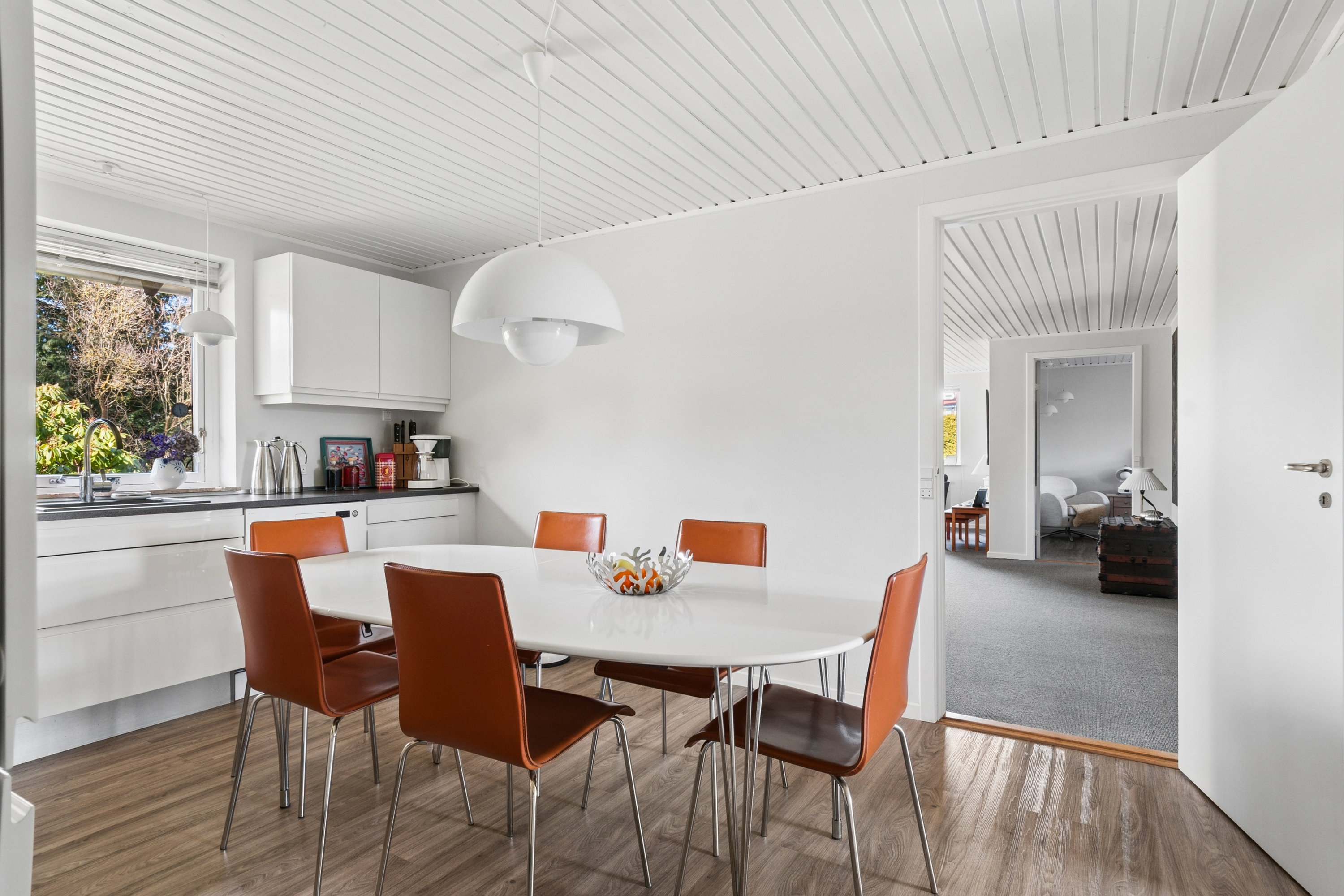 Fremhævet stue billede i fuldskærmstilstand. Billede af Vandmestervej 34, 2630 Taastrup