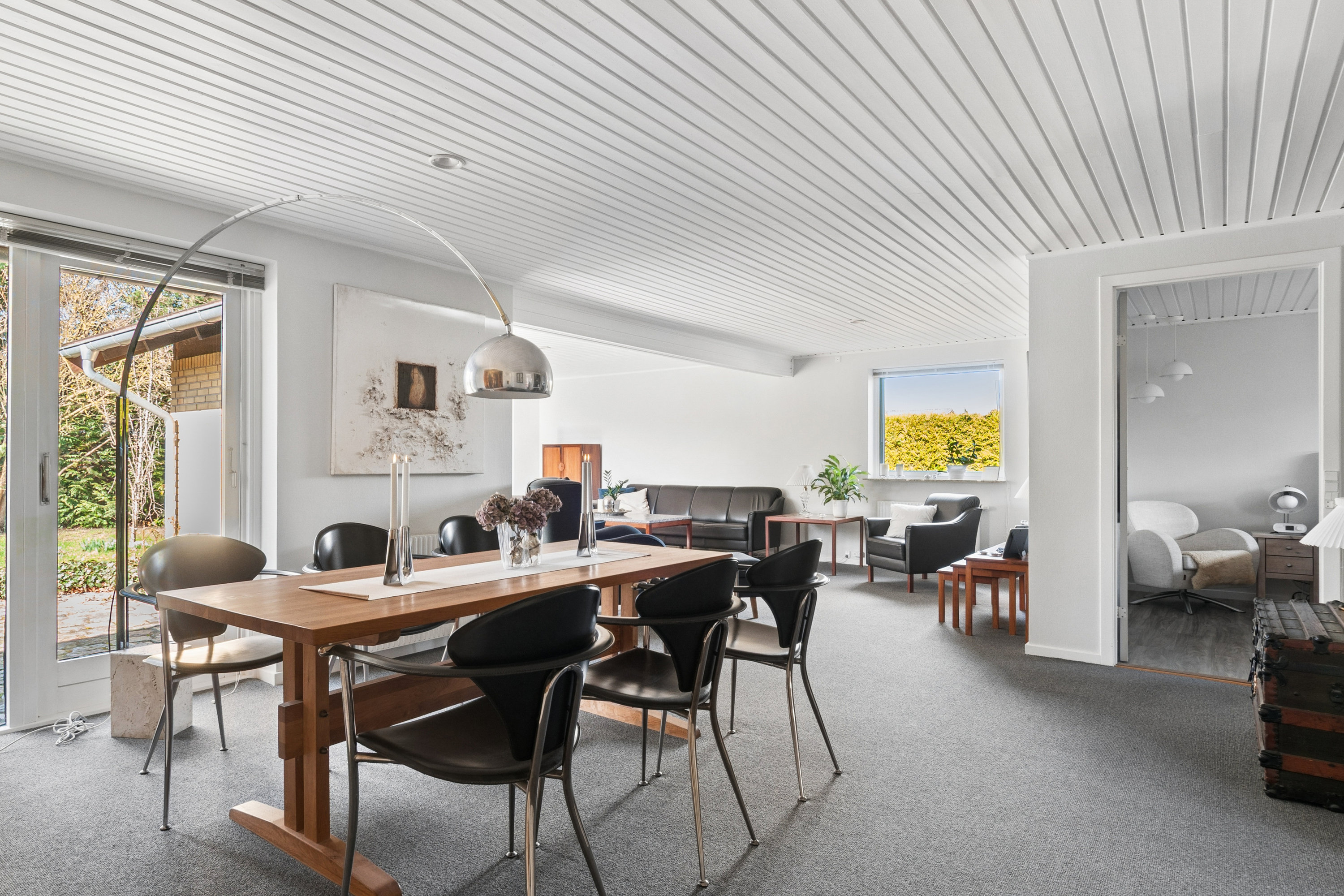 Fremhævet stue billede i fuldskærmstilstand. Billede af Vandmestervej 34, 2630 Taastrup