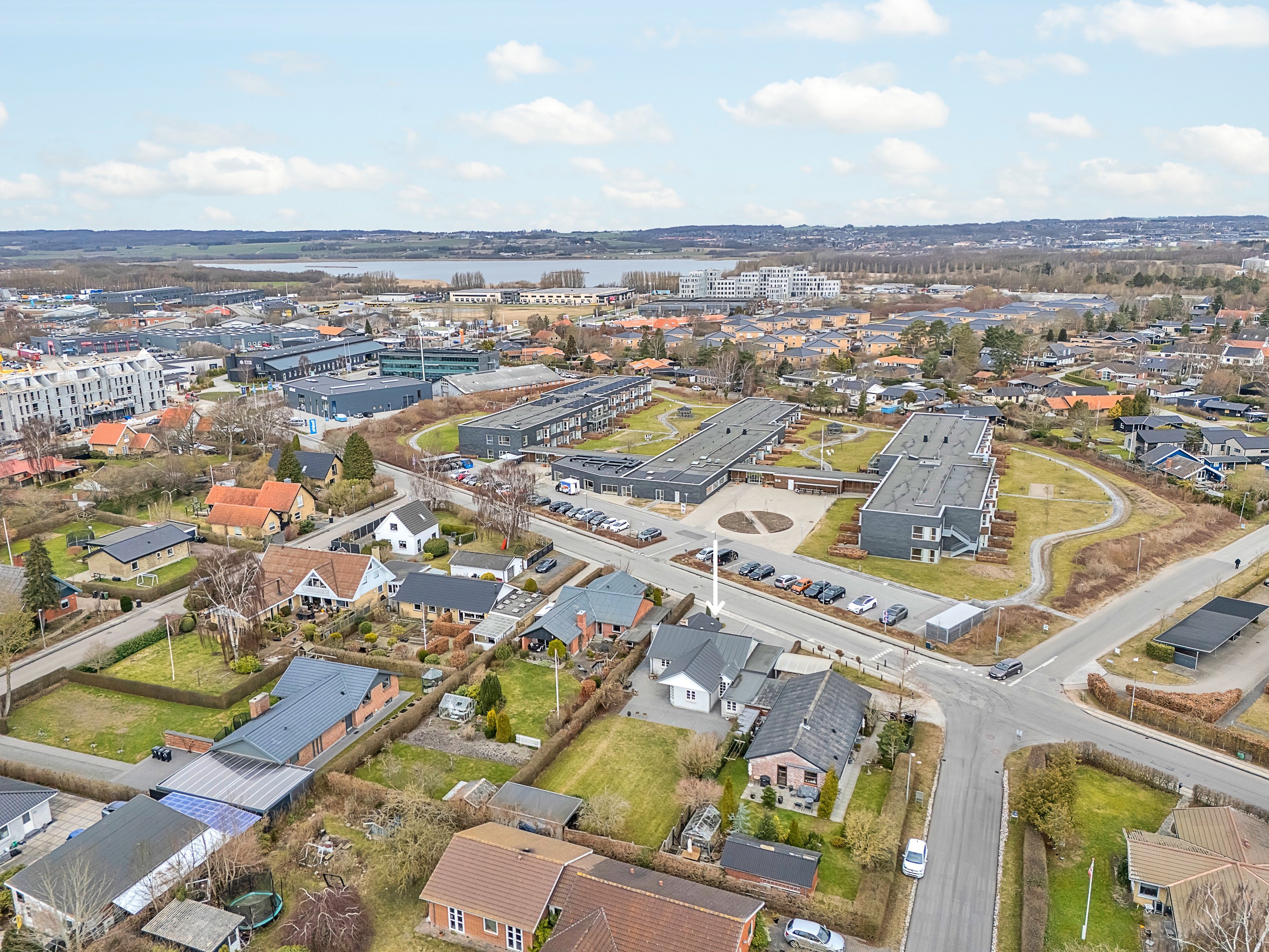 Fremhævet luftfoto billede i fuldskærmstilstand. Billede af Hedevej 53, 8240 Risskov