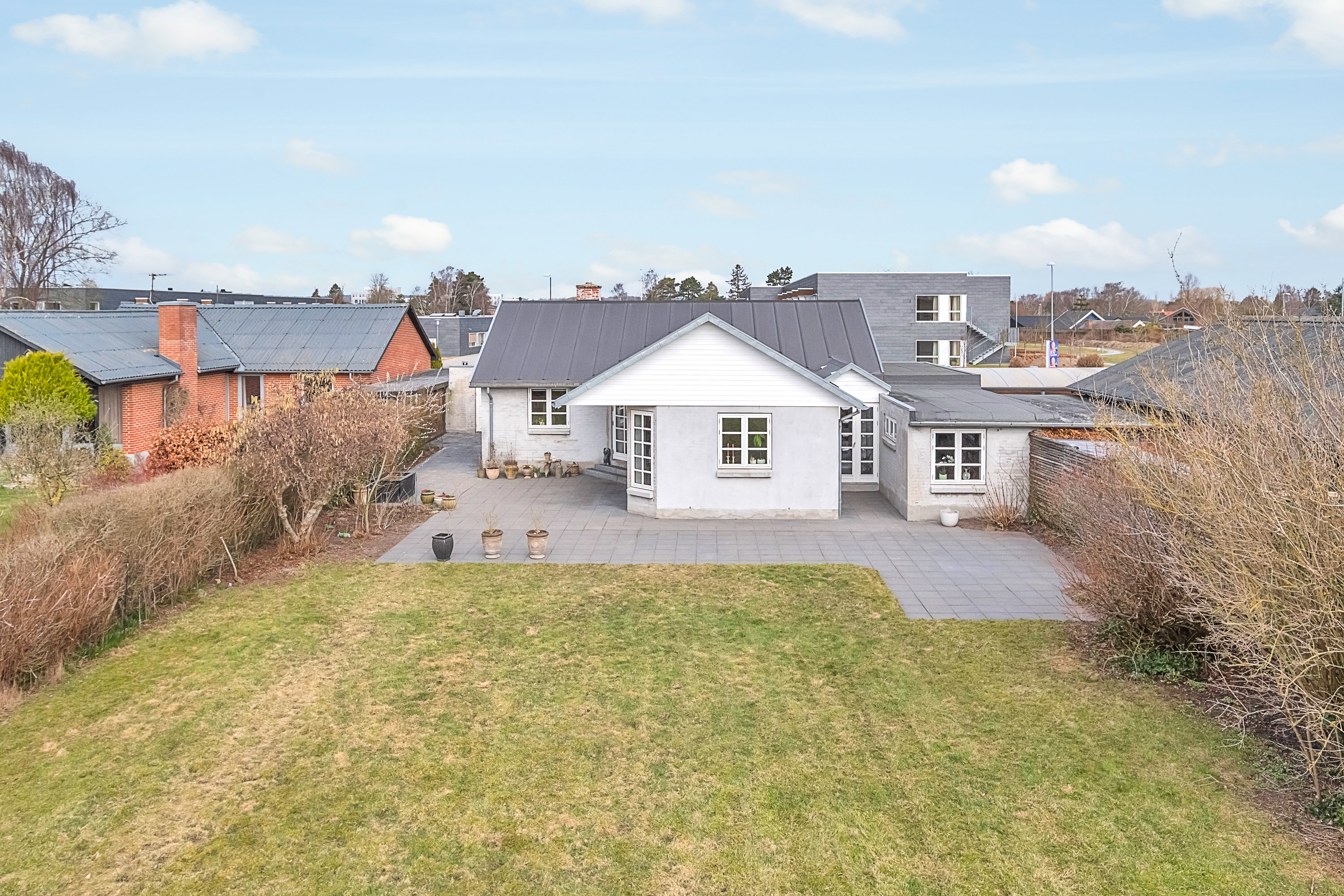 Fremhævet set fra haven billede i fuldskærmstilstand. Billede af Hedevej 53, 8240 Risskov