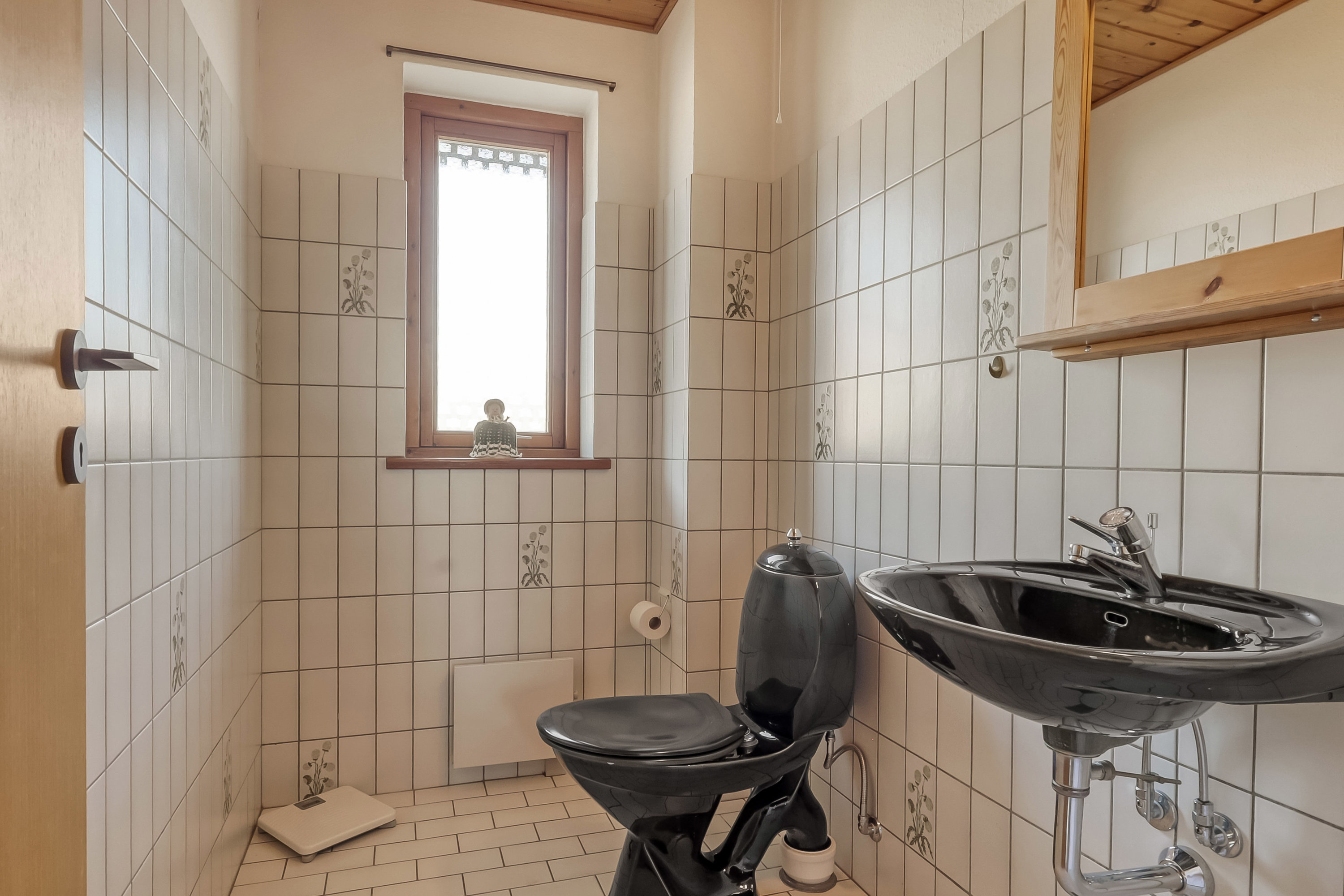 Fremhævet toilet billede i fuldskærmstilstand. Billede af Strandgade 69, Tåsinge, 5700 Svendborg