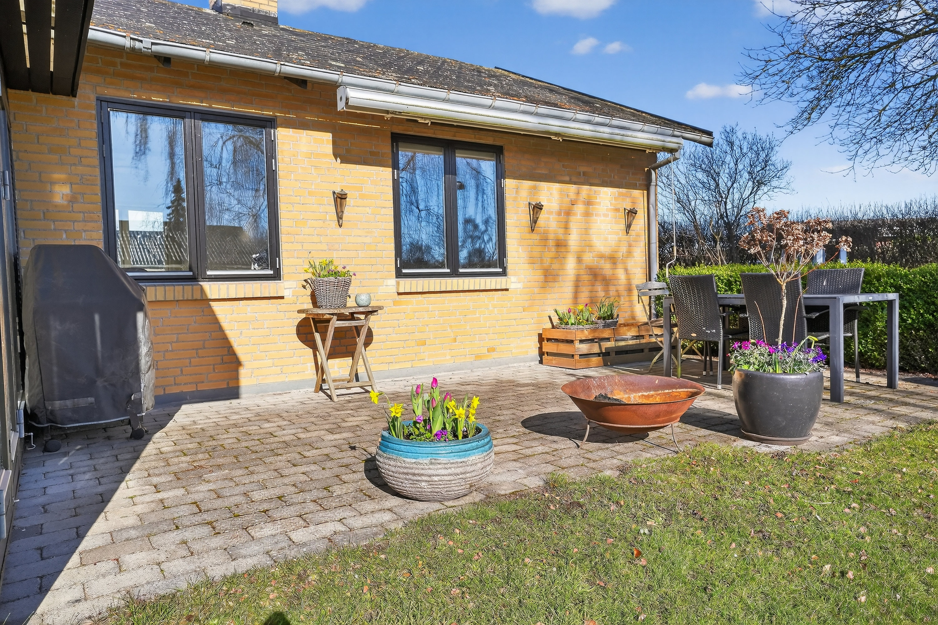 Fremhævet terrasse billede i fuldskærmstilstand. Billede af Birgitte Gøyesvej 28, 3400 Hillerød