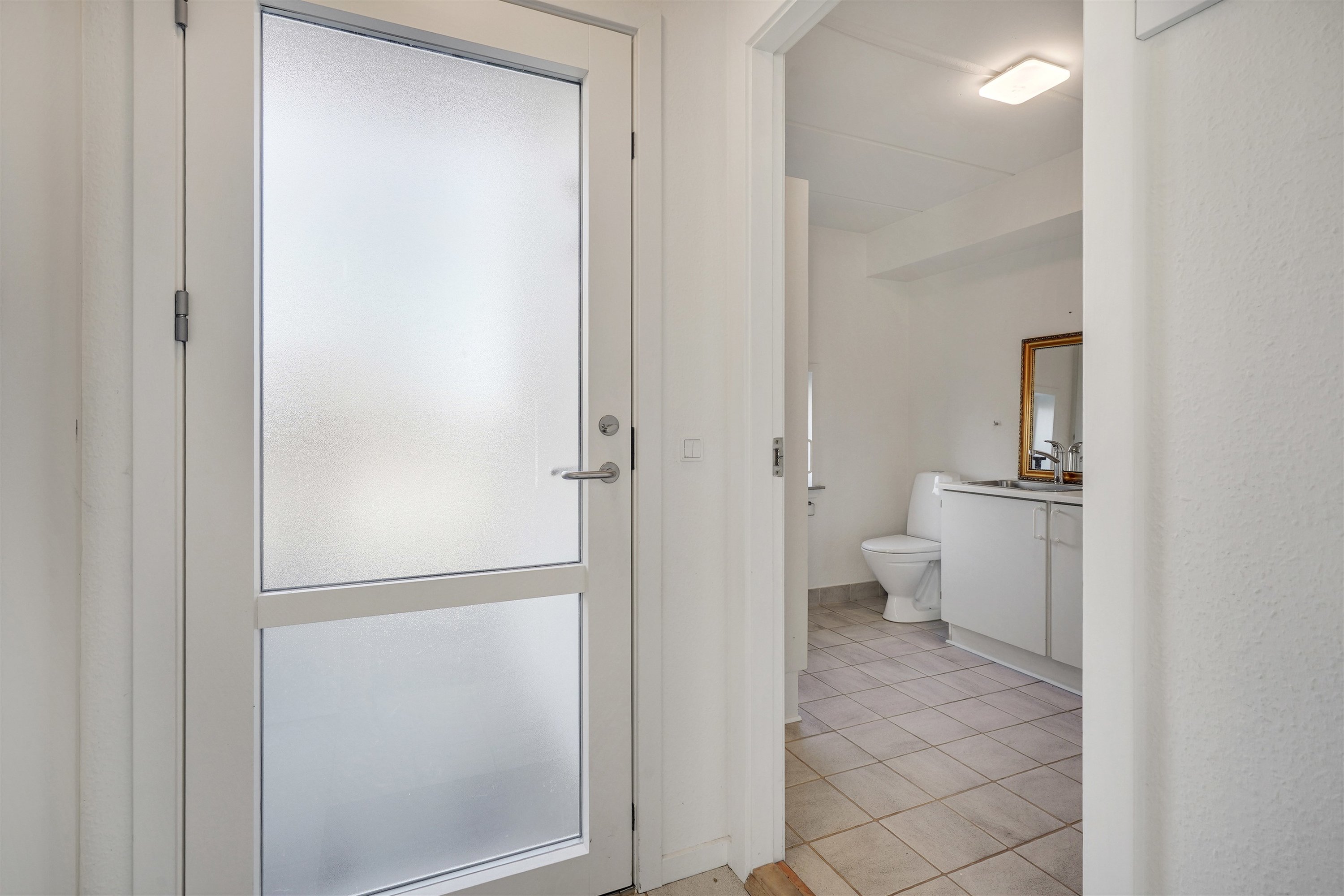 Fremhævet entré billede i fuldskærmstilstand. Billede af Nordre Fovrfeldvej 16B, 6710 Esbjerg V