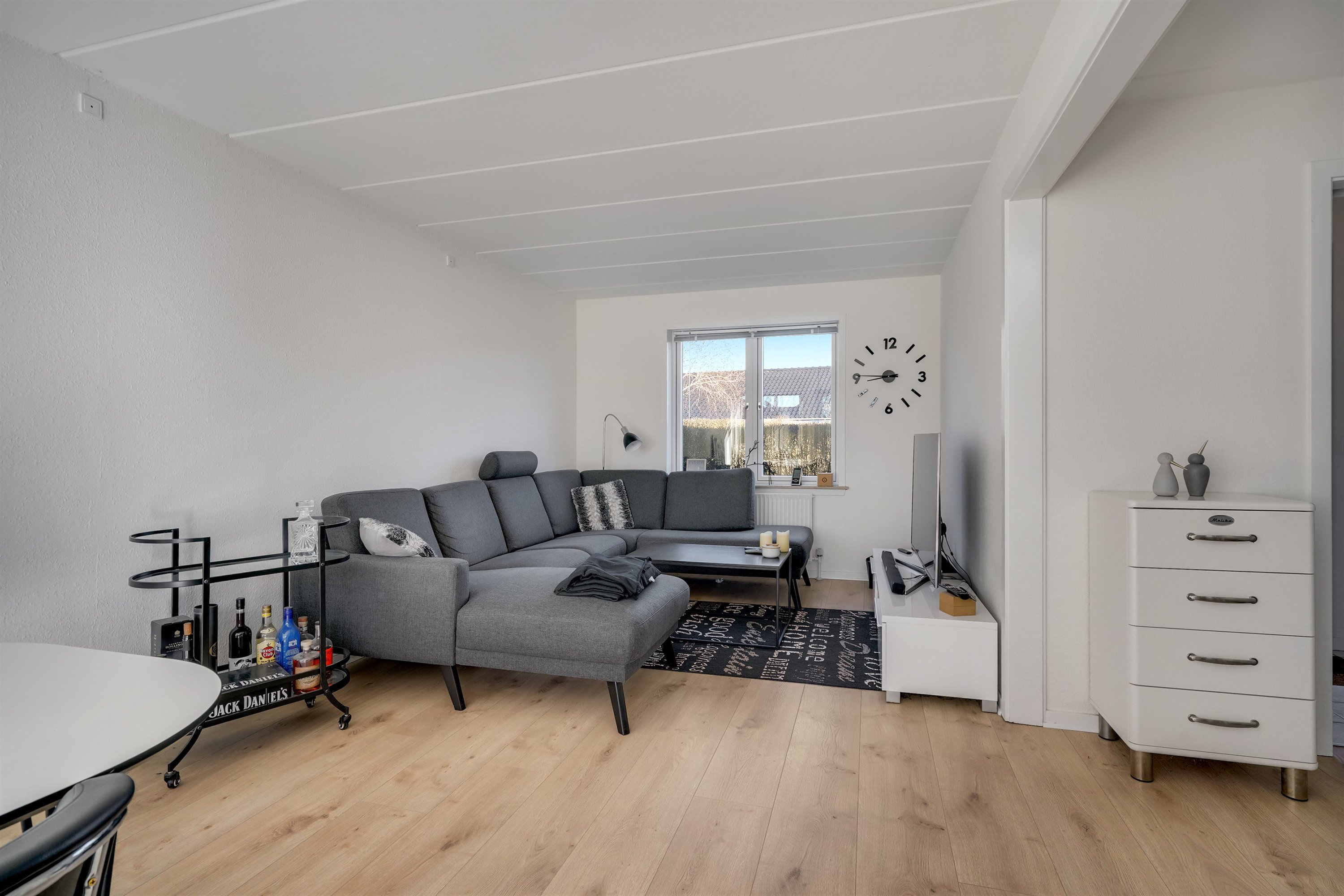 Fremhævet stue billede i fuldskærmstilstand. Billede af Nordre Fovrfeldvej 16B, 6710 Esbjerg V