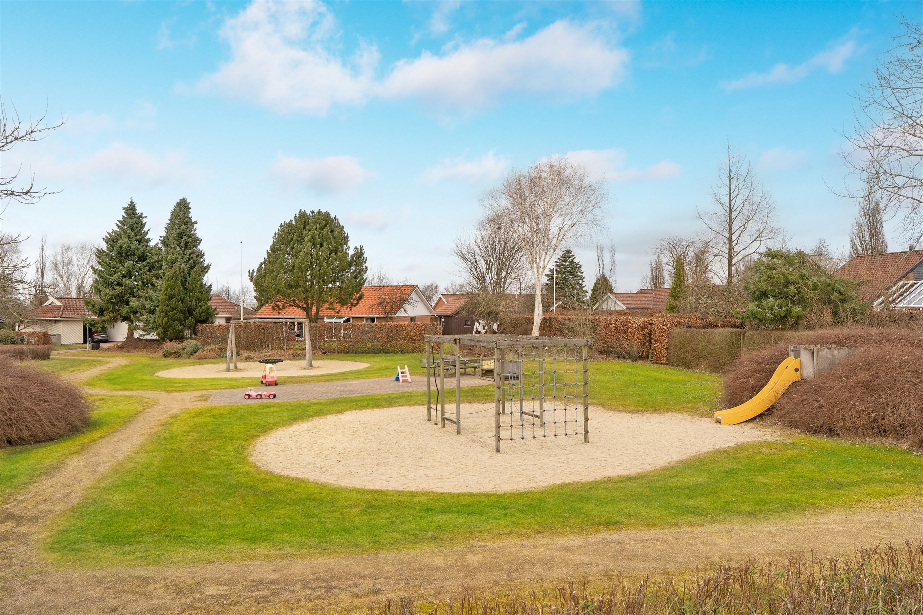 Fremhævet område billede i fuldskærmstilstand. Billede af Flintemarken 40, 7190 Billund