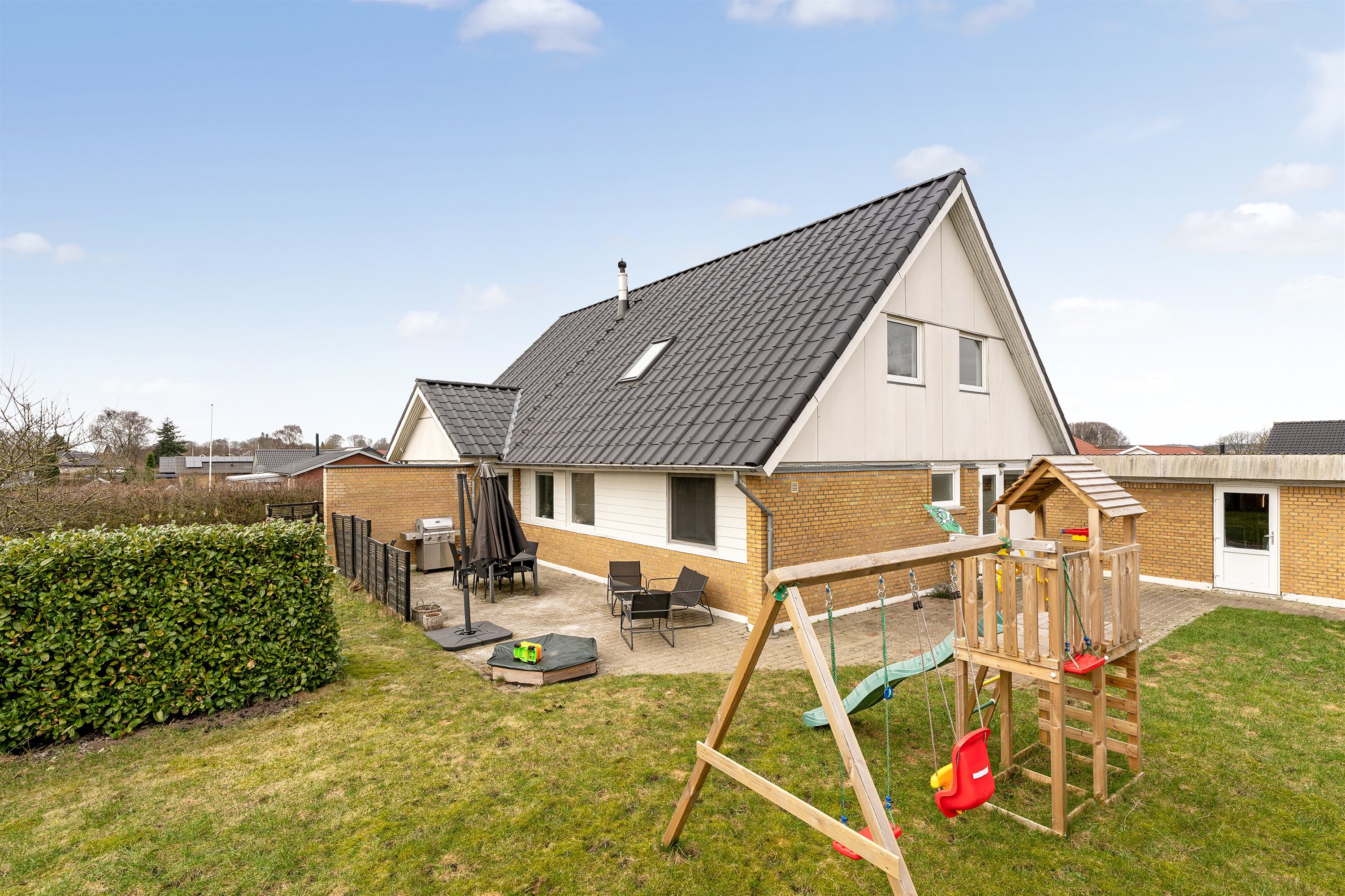 Fremhævet ejendommen billede i fuldskærmstilstand. Billede af Fasanvej 16, 7184 Vandel