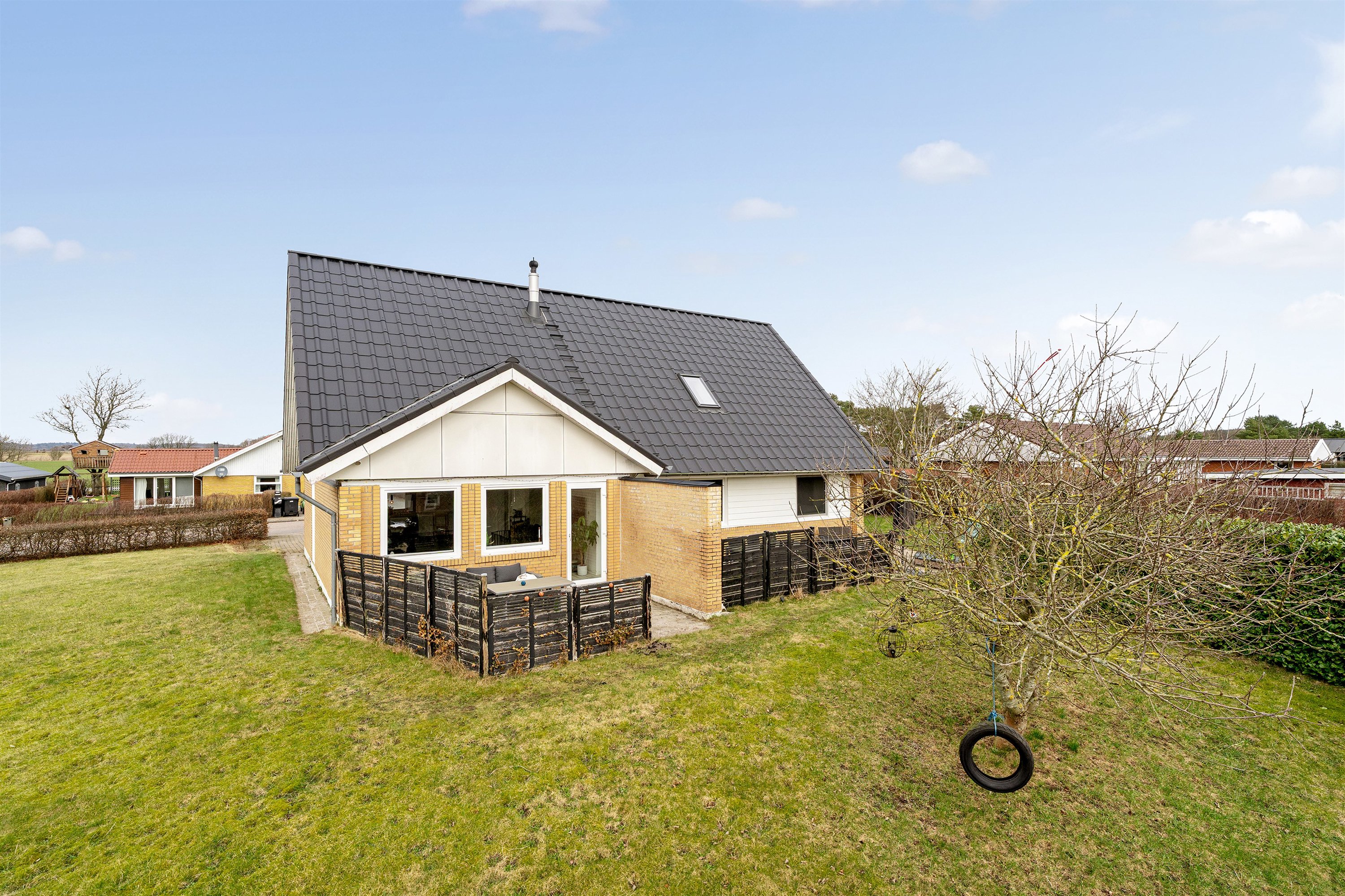 Fremhævet ejendommen billede i fuldskærmstilstand. Billede af Fasanvej 16, 7184 Vandel