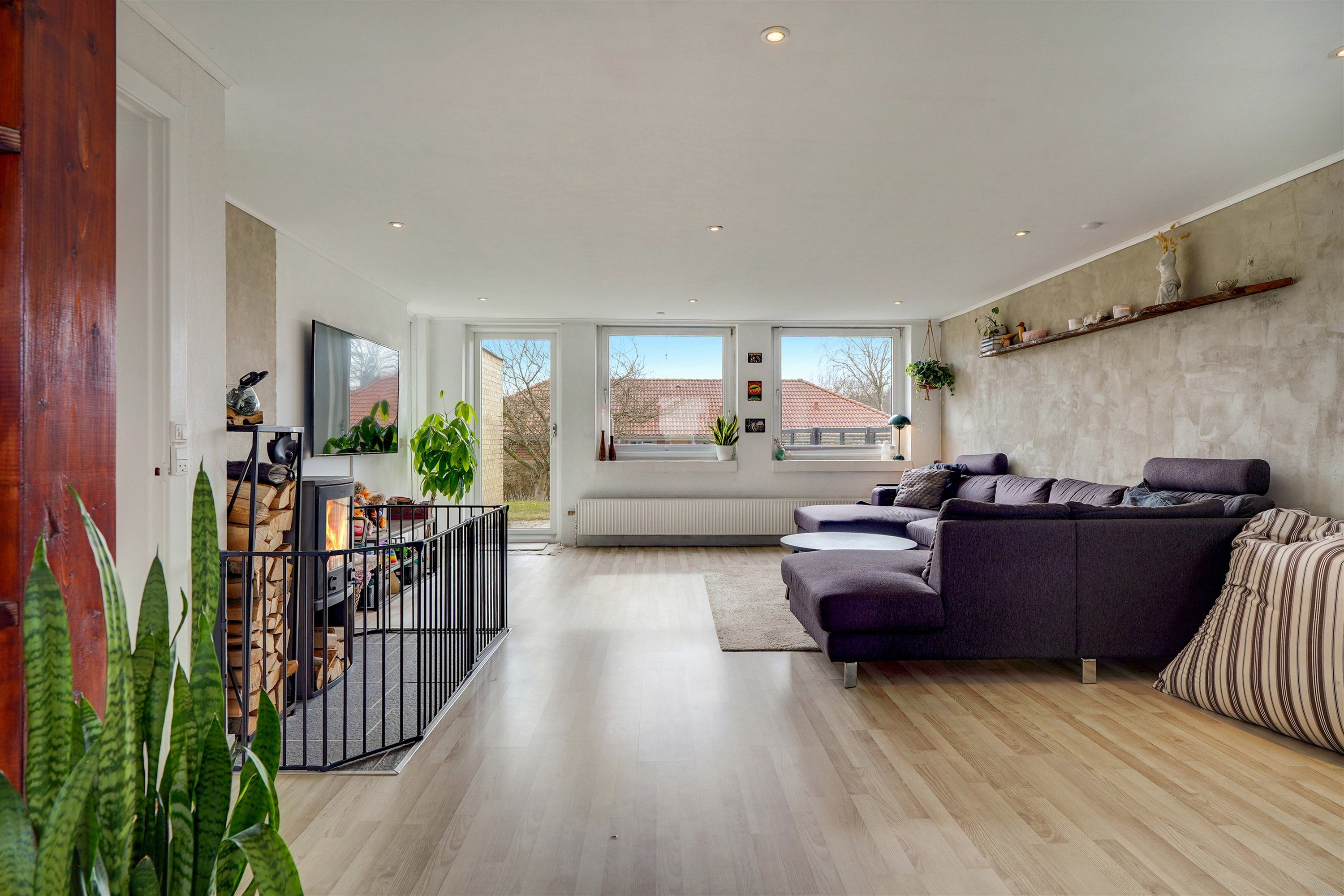 Fremhævet stue billede i fuldskærmstilstand. Billede af Fasanvej 16, 7184 Vandel