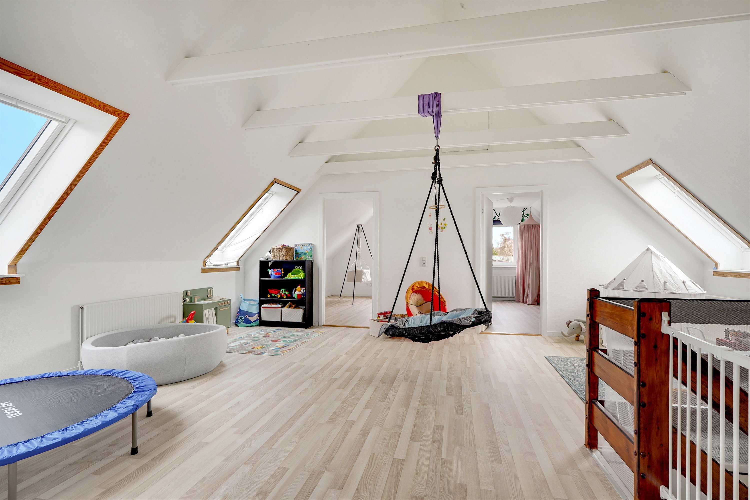 Fremhævet stue billede i fuldskærmstilstand. Billede af Fasanvej 16, 7184 Vandel