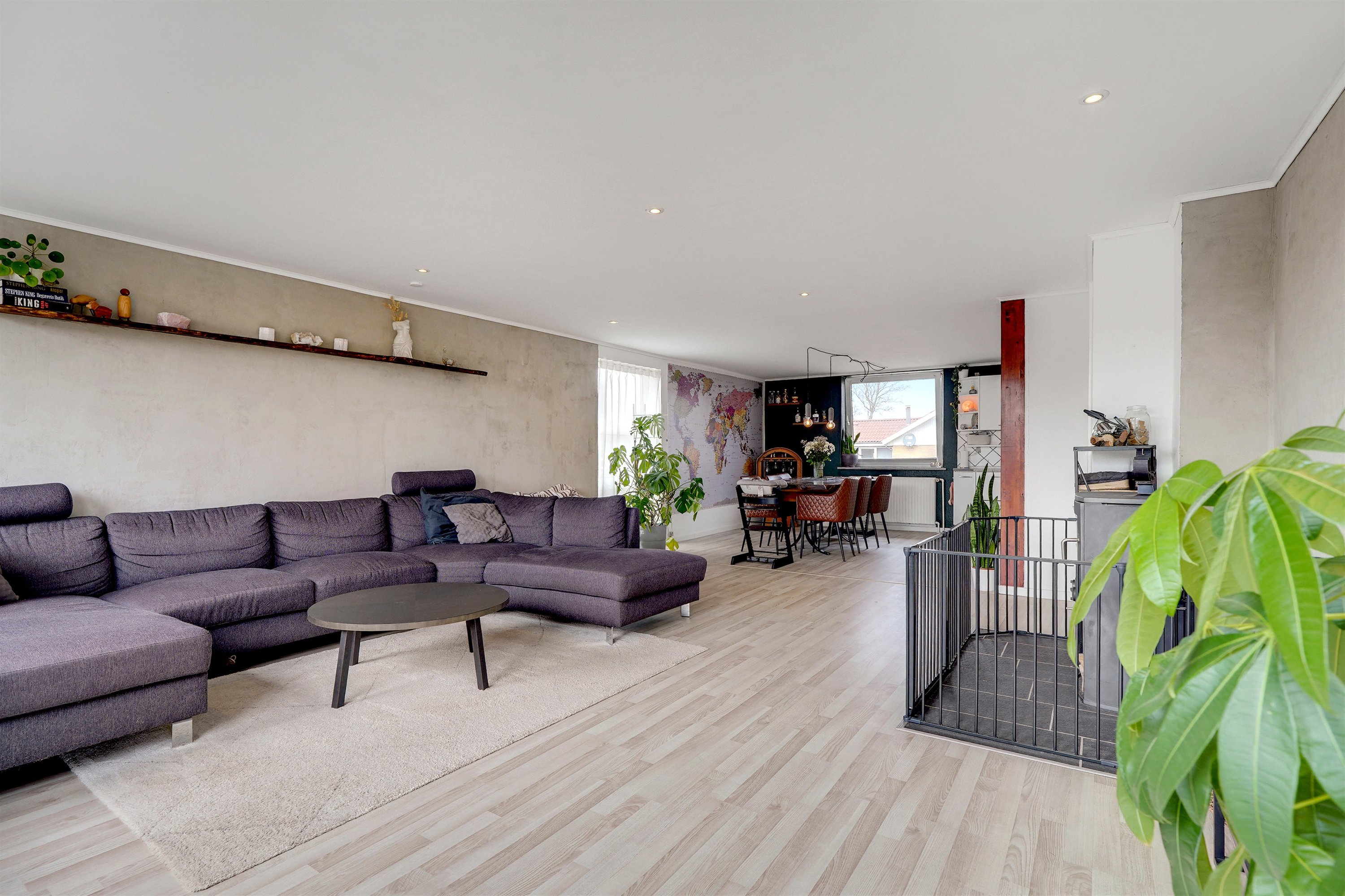 Fremhævet stue billede i fuldskærmstilstand. Billede af Fasanvej 16, 7184 Vandel