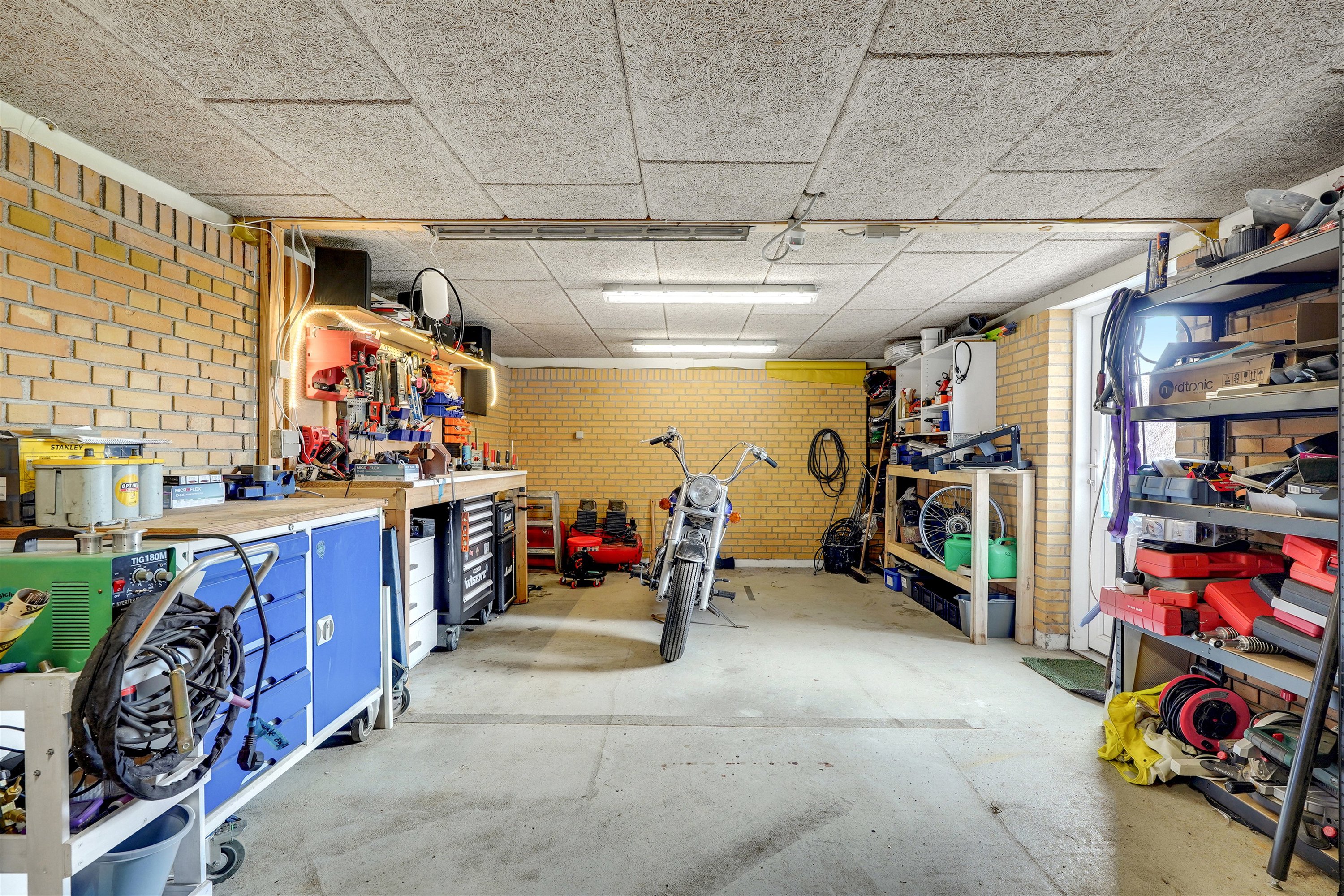 Fremhævet værksted billede i fuldskærmstilstand. Billede af Fasanvej 16, 7184 Vandel