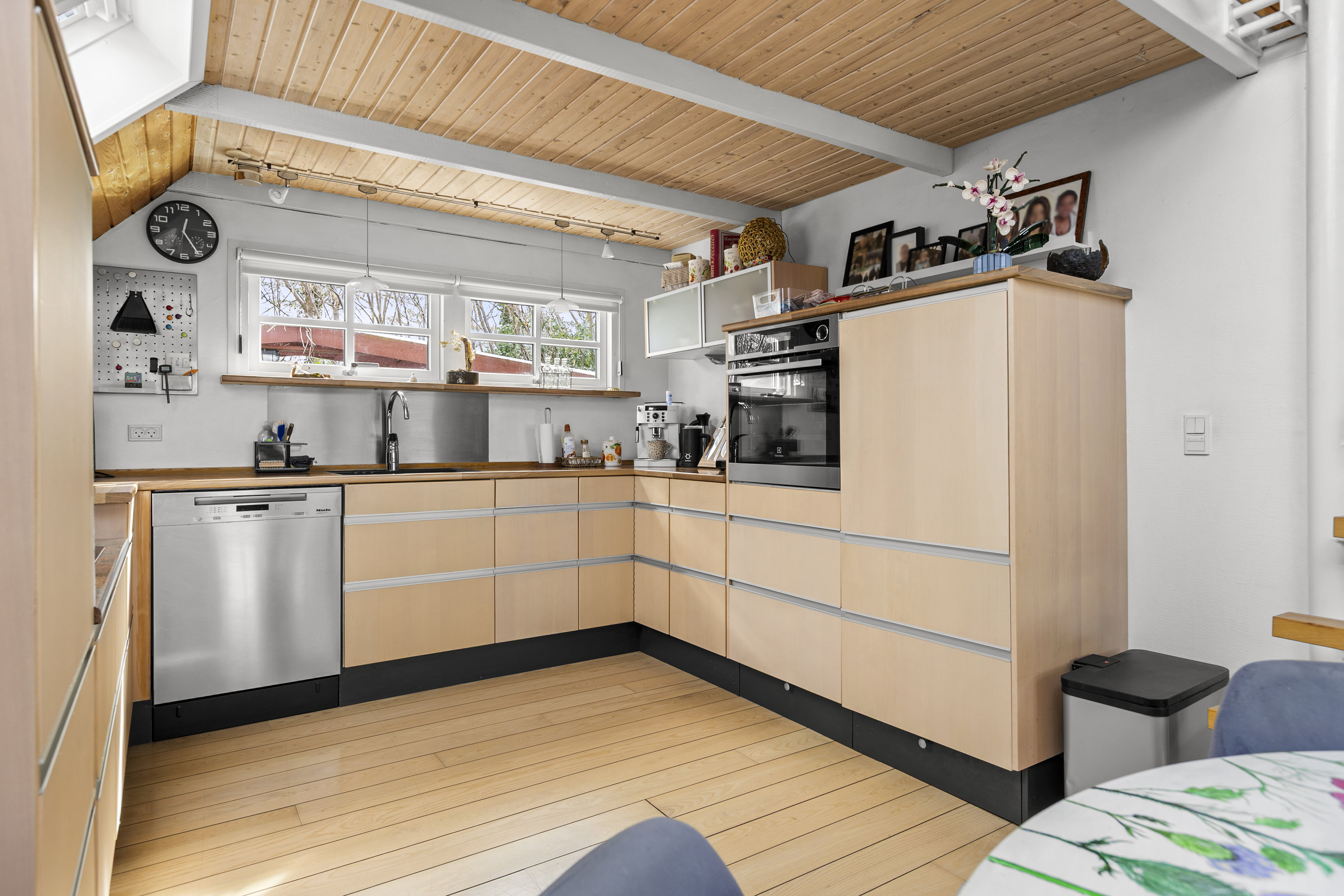 Fremhævet køkken billede i fuldskærmstilstand. Billede af Elverhøjen 6, 4400 Kalundborg