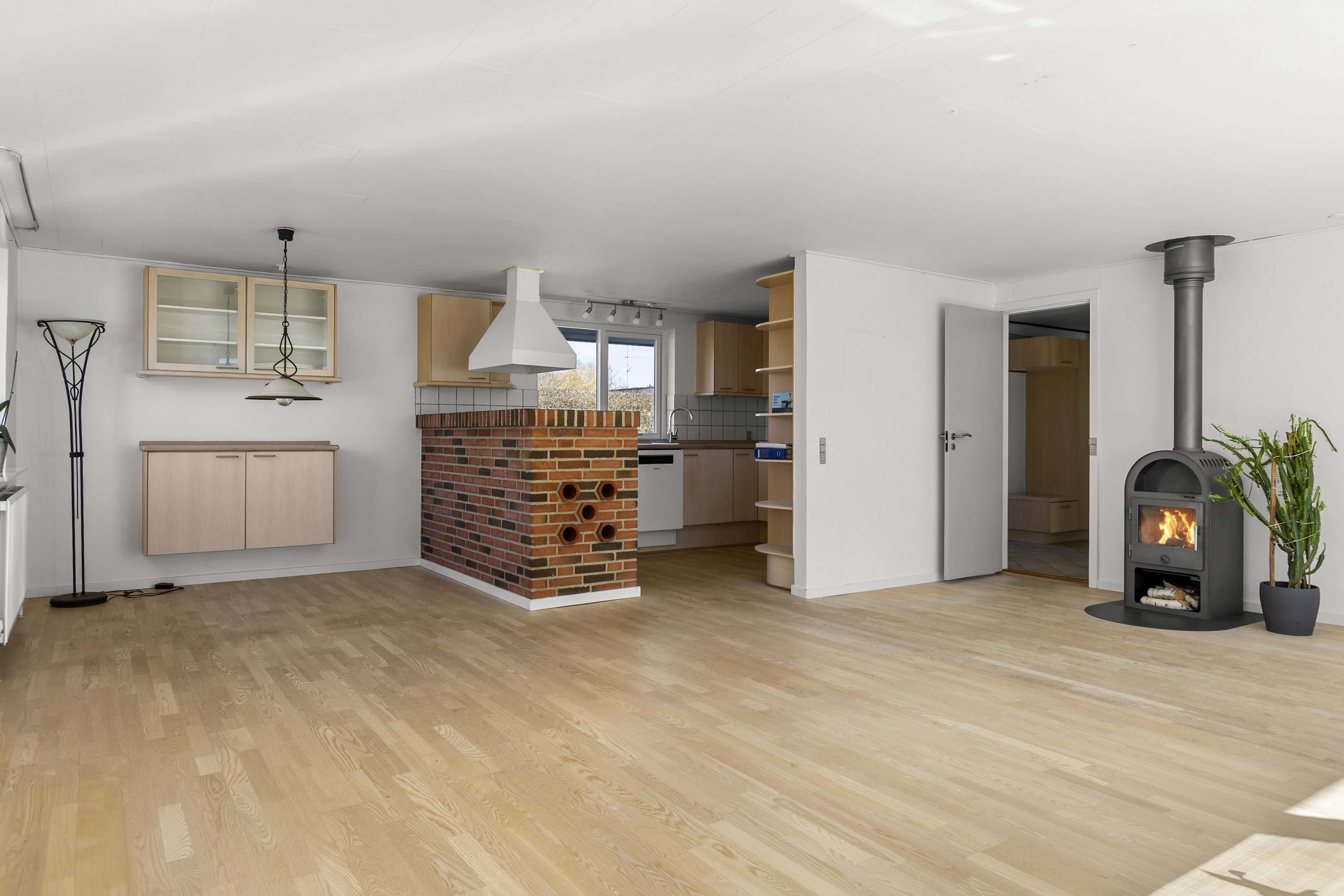 Fremhævet stue billede i fuldskærmstilstand. Billede af Skolelodden 12, Viskinge, 4470 Svebølle