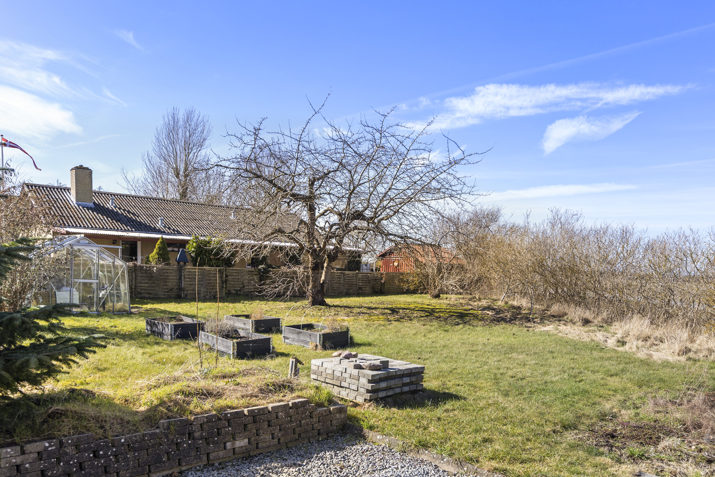 Fremhævet have billede i fuldskærmstilstand. Billede af Skolelodden 12, Viskinge, 4470 Svebølle