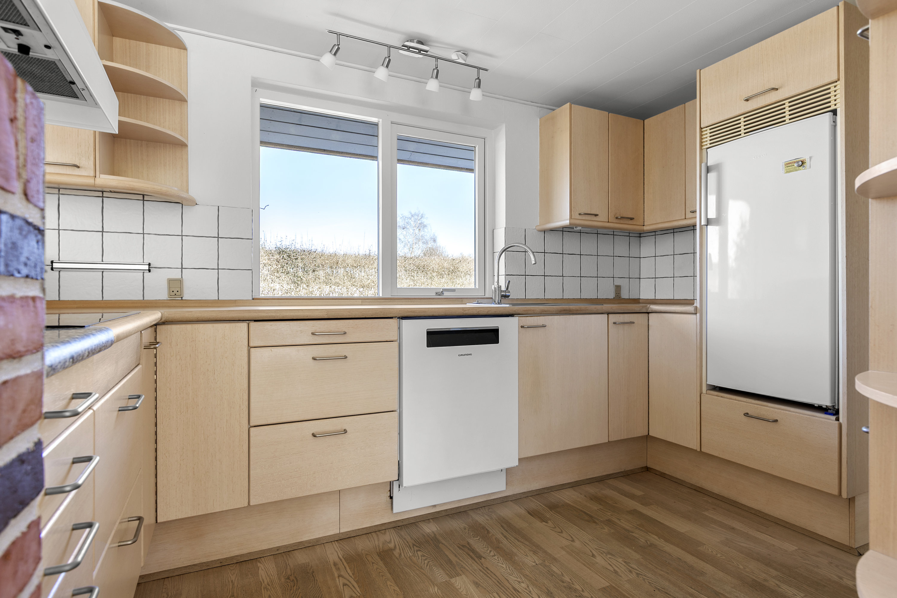 Fremhævet køkken billede i fuldskærmstilstand. Billede af Skolelodden 12, Viskinge, 4470 Svebølle