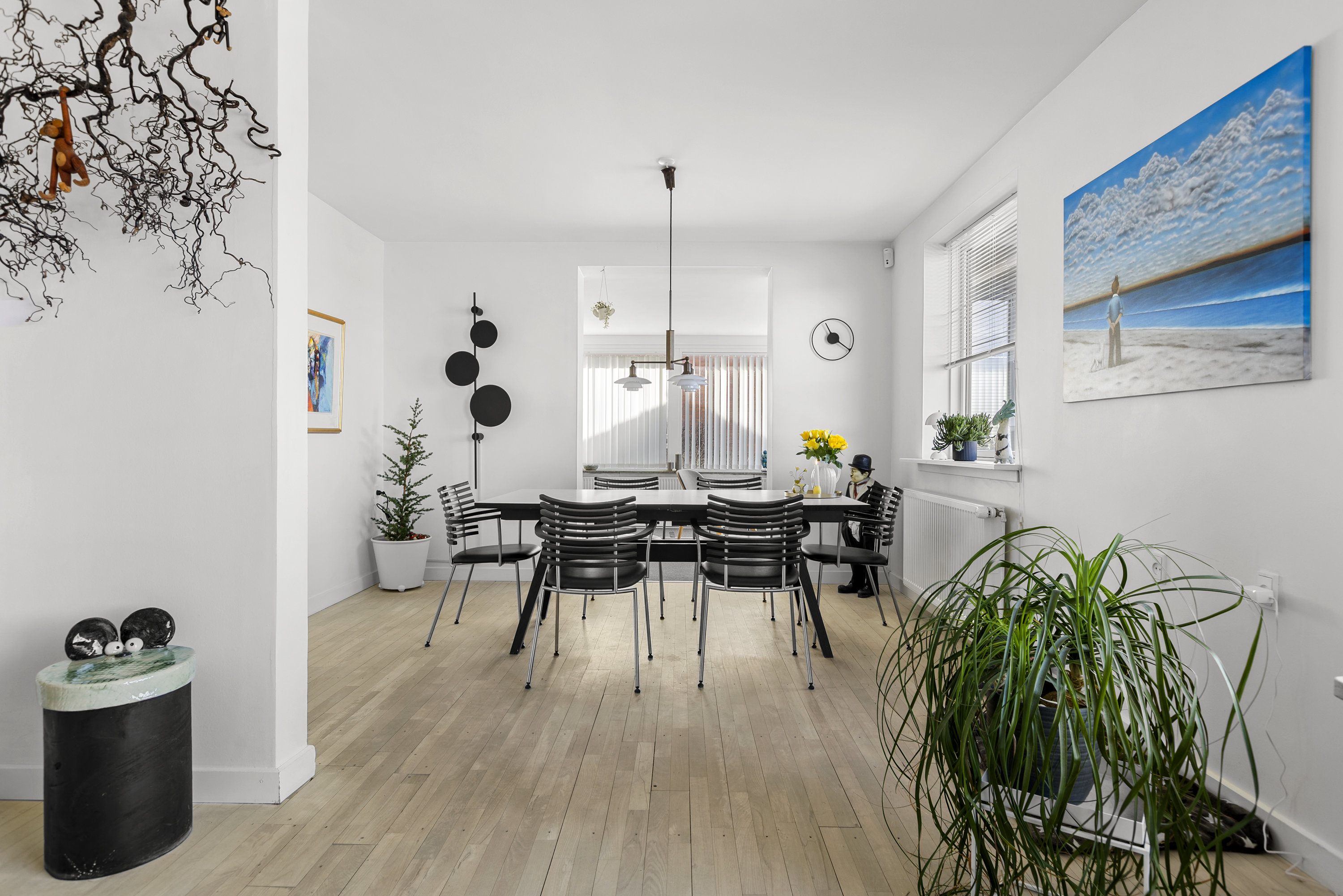 Fremhævet stue billede i fuldskærmstilstand. Billede af Bøgevej 1, 4400 Kalundborg