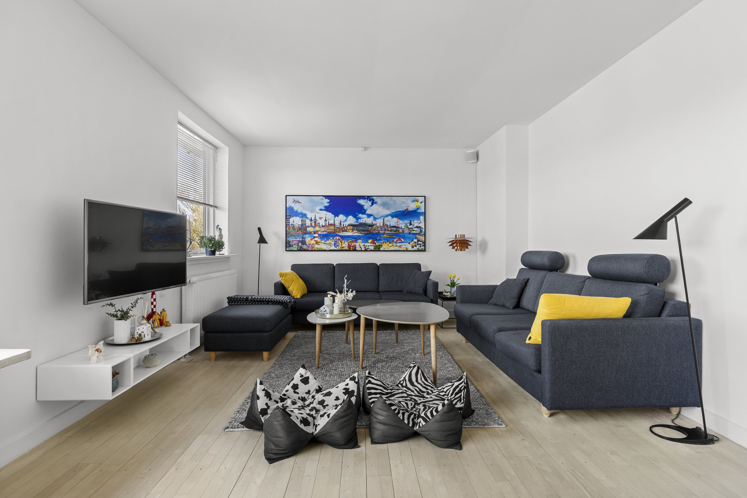 Fremhævet stue billede i fuldskærmstilstand. Billede af Bøgevej 1, 4400 Kalundborg