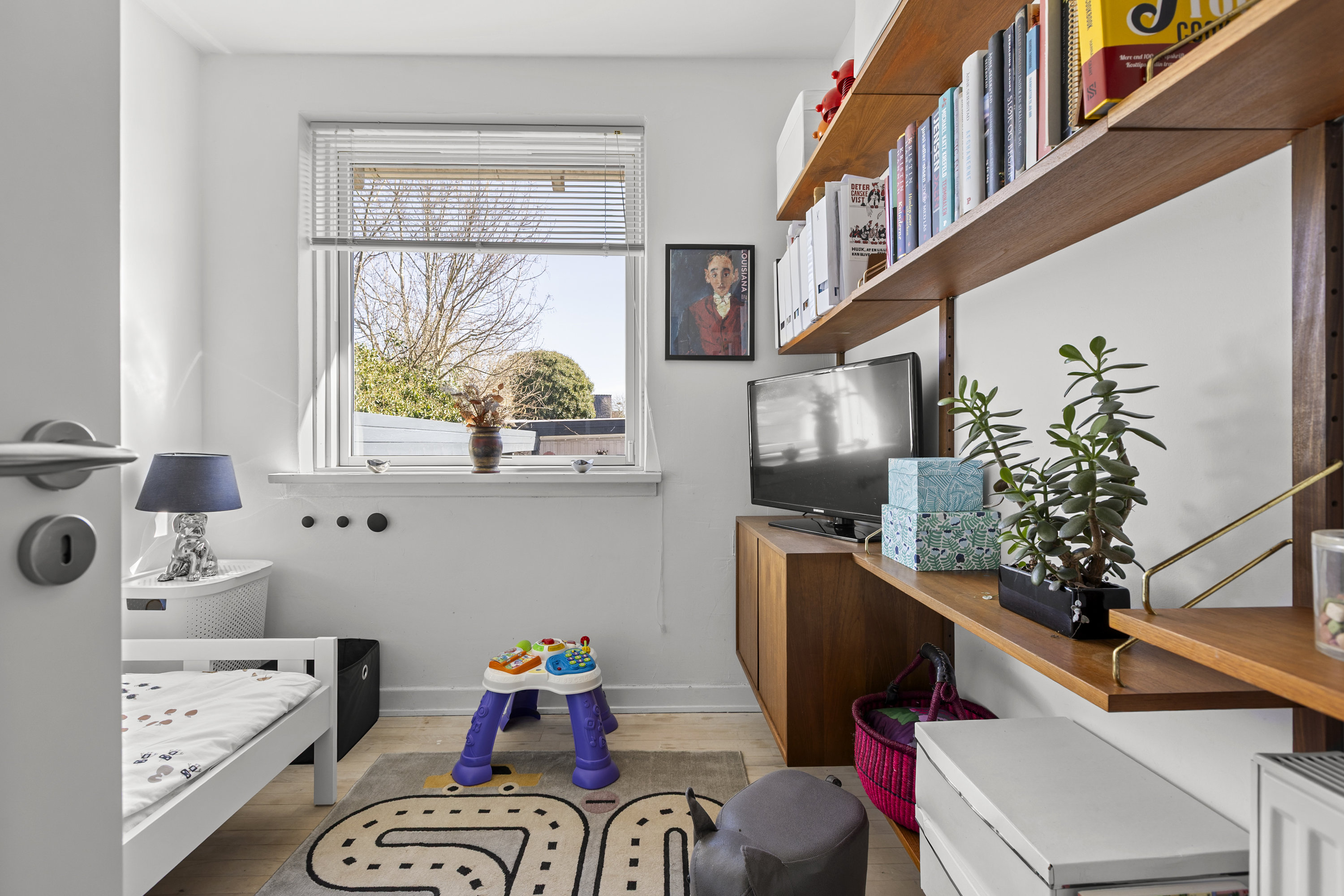 Fremhævet værelse billede i fuldskærmstilstand. Billede af Bøgevej 1, 4400 Kalundborg