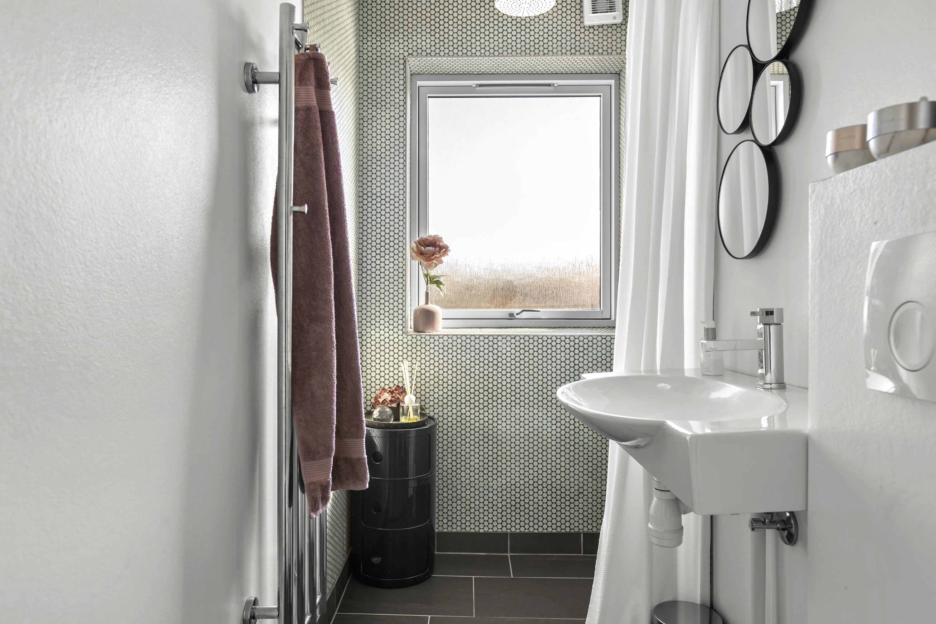 Fremhævet badeværelse billede i fuldskærmstilstand. Billede af Bøgevej 1, 4400 Kalundborg