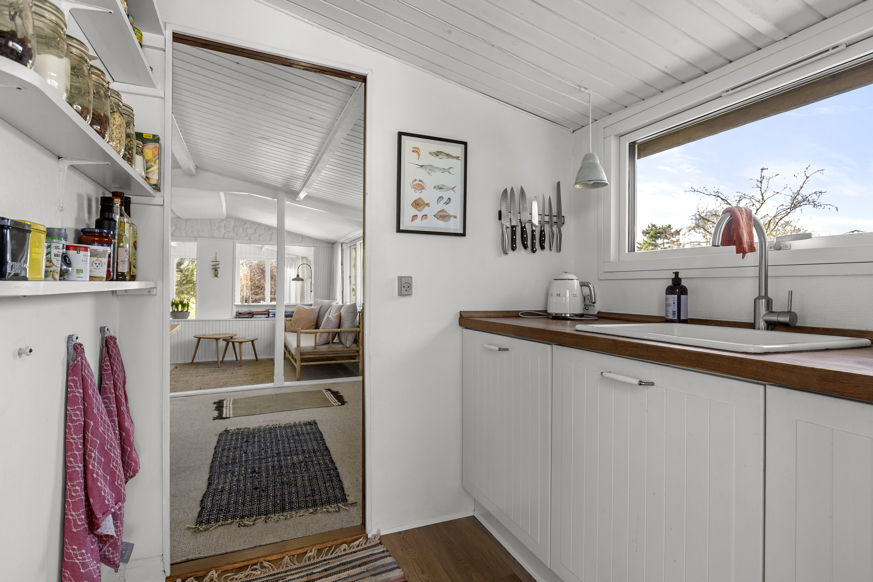 Fremhævet køkken billede i fuldskærmstilstand. Billede af Tranevej 16, 4220 Korsør