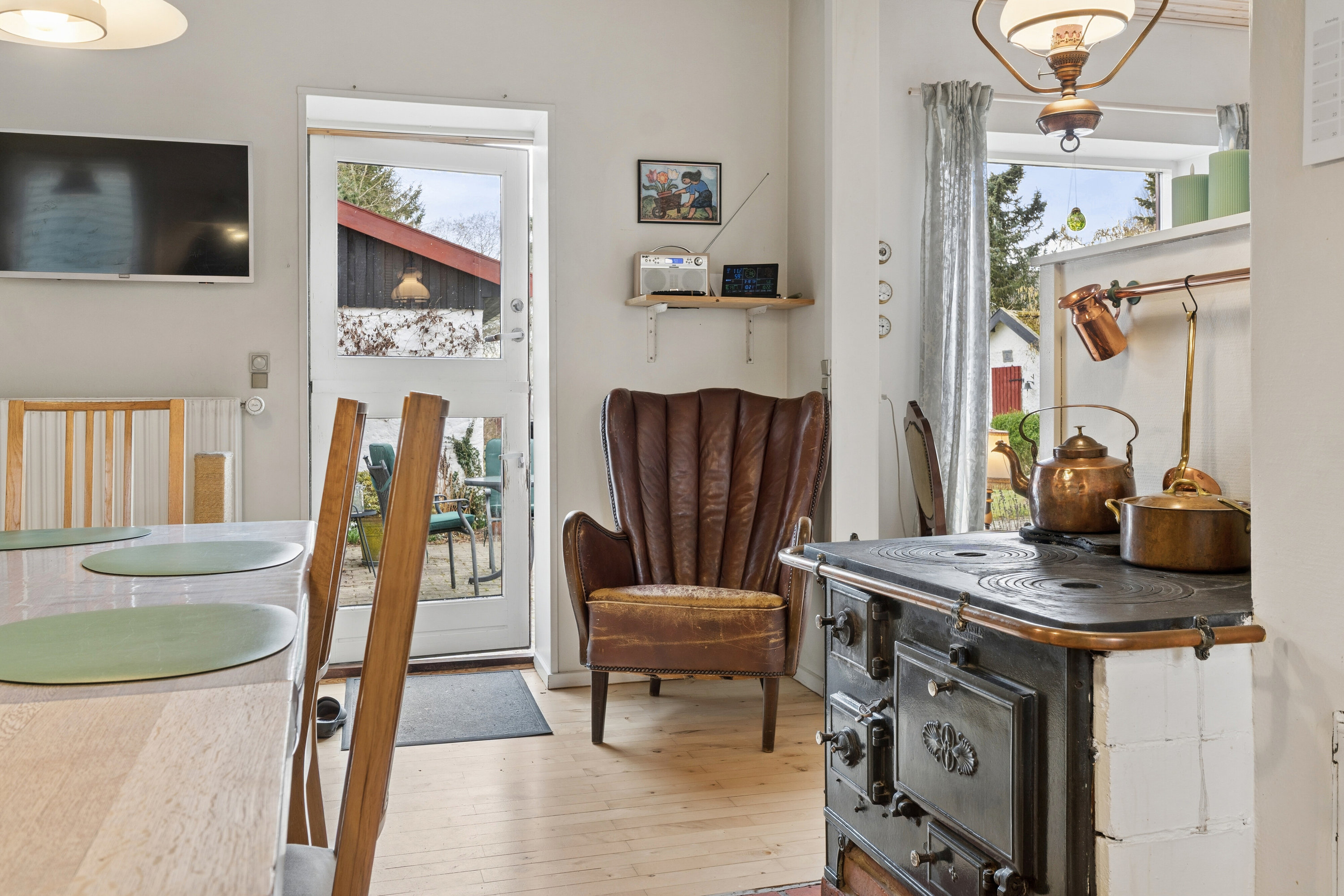 Fremhævet køkken billede i fuldskærmstilstand. Billede af Vejenbrødvej 34, 2980 Kokkedal