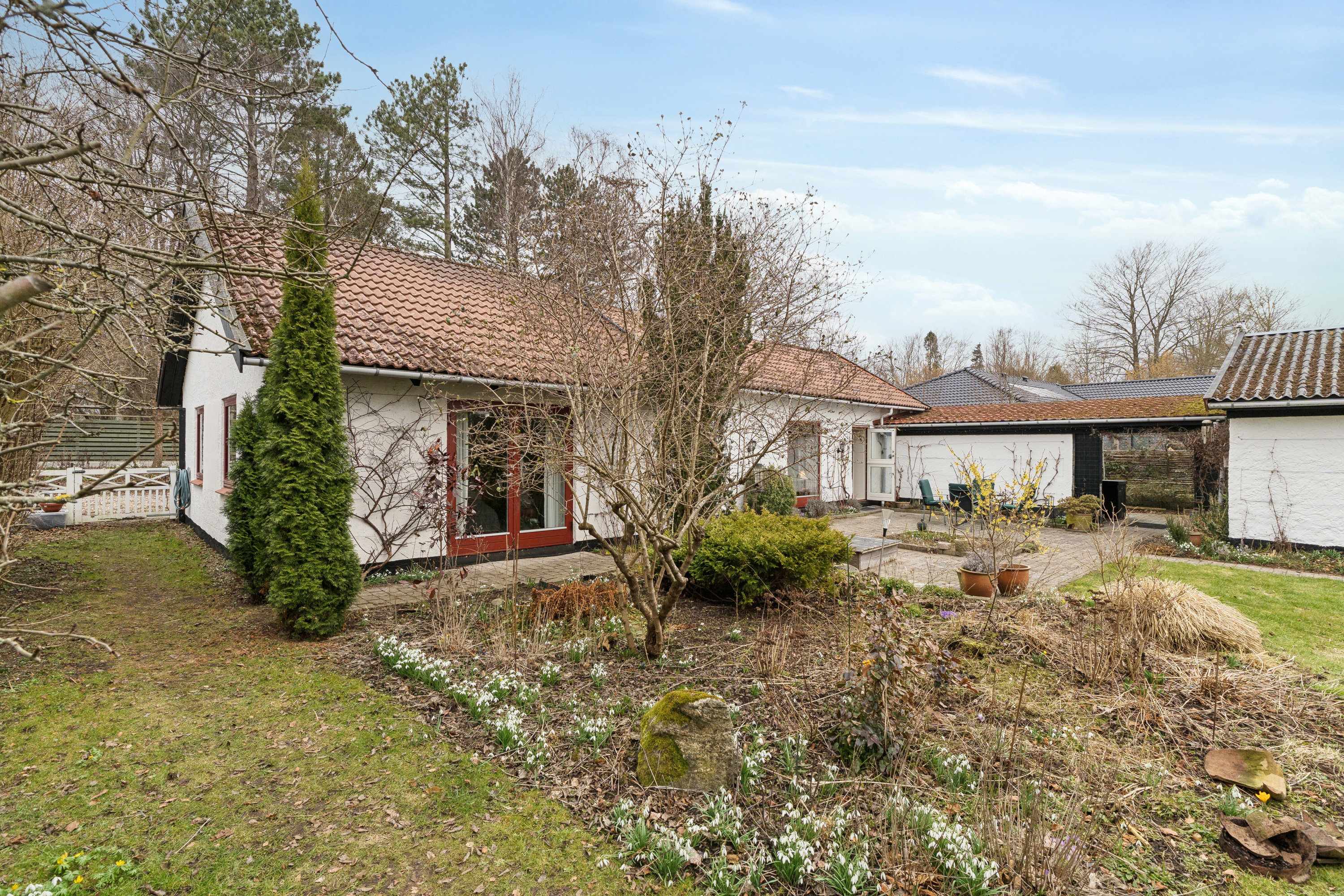 Fremhævet udendørs billede i fuldskærmstilstand. Billede af Vejenbrødvej 34, 2980 Kokkedal