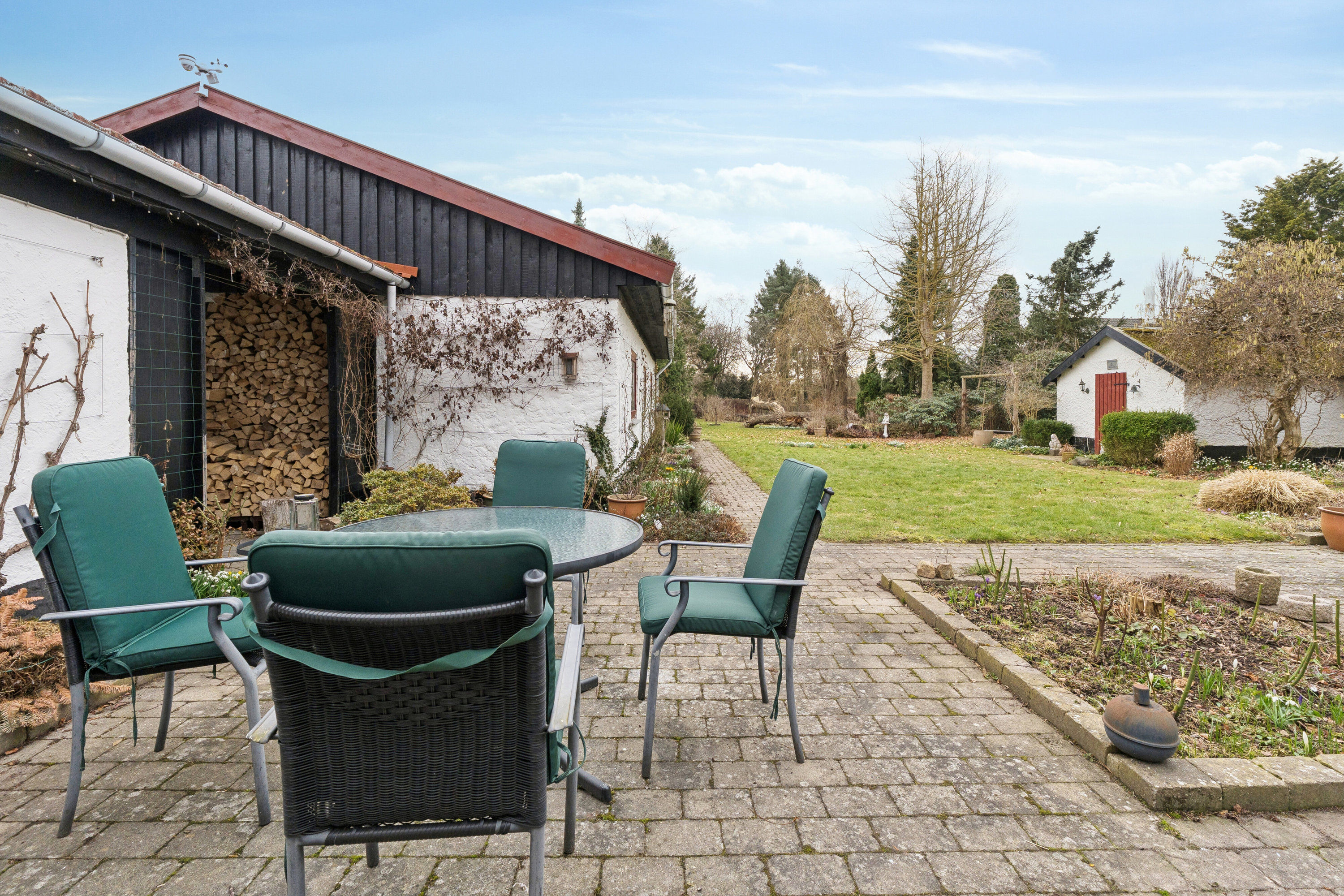 Fremhævet terrasse billede i fuldskærmstilstand. Billede af Vejenbrødvej 34, 2980 Kokkedal