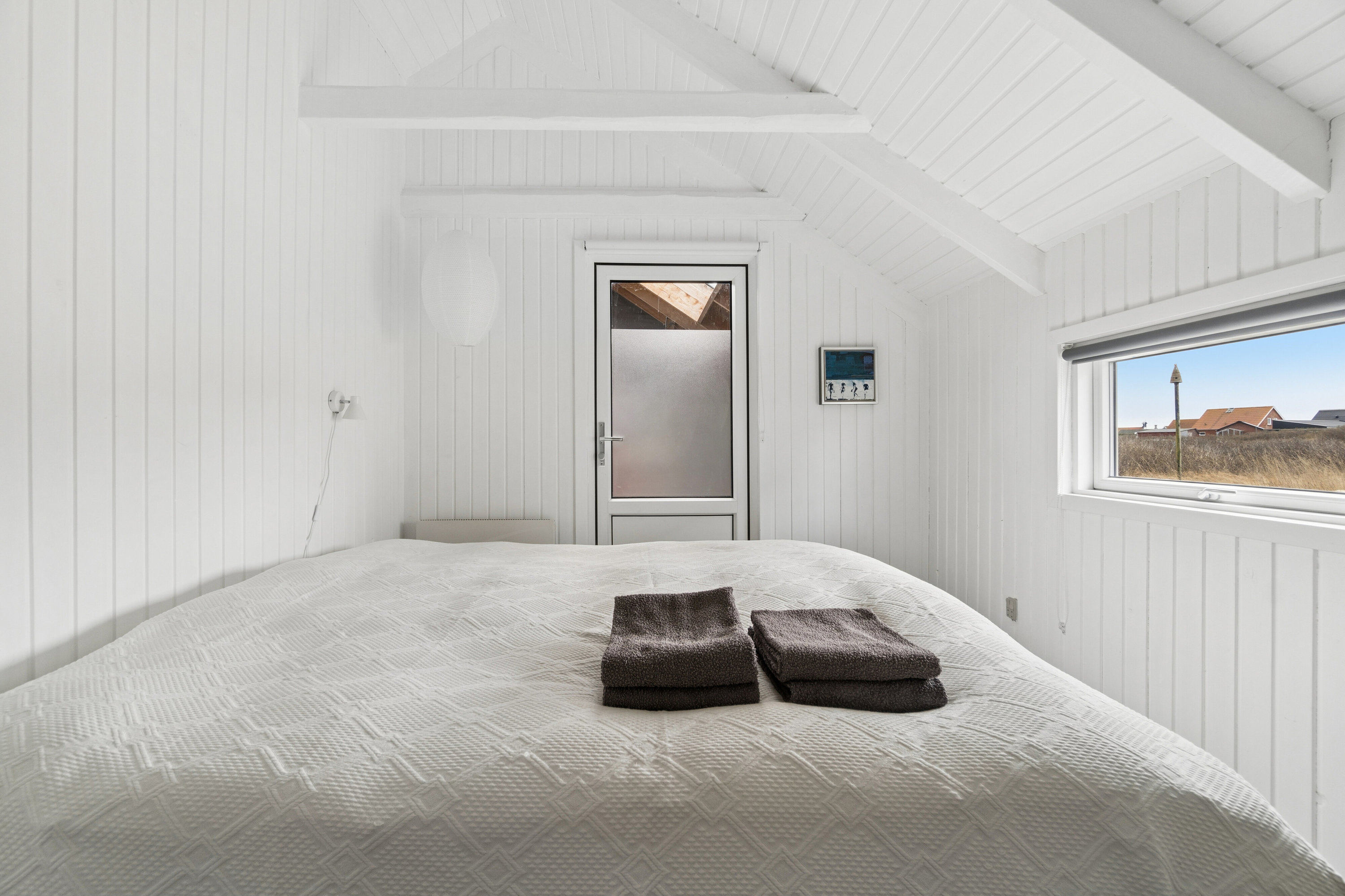 Fremhævet soveværelse billede i fuldskærmstilstand. Billede af Helmevej 4, Agger, 7770 Vestervig