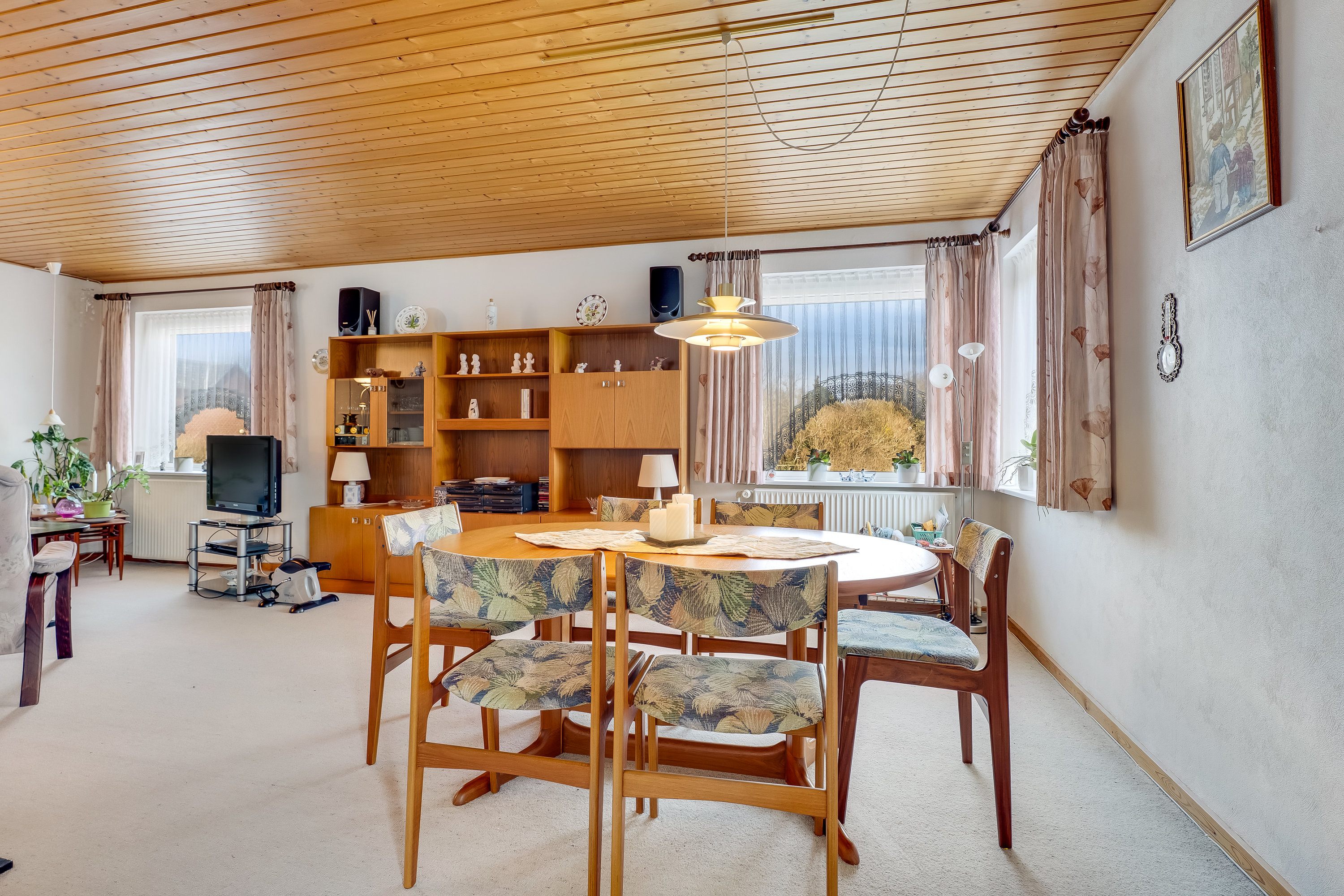 Fremhævet stue billede i fuldskærmstilstand. Billede af Rosmarksvej 2, 4900 Nakskov