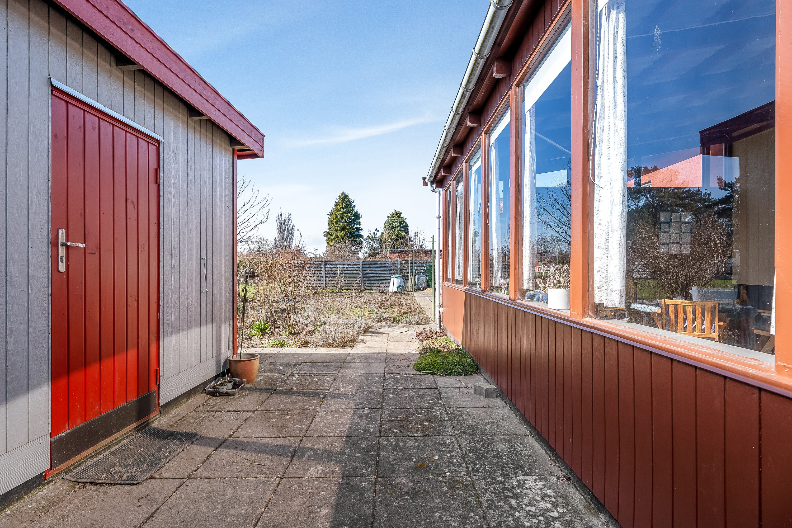 Fremhævet terrasse billede i fuldskærmstilstand. Billede af Rosmarksvej 2, 4900 Nakskov