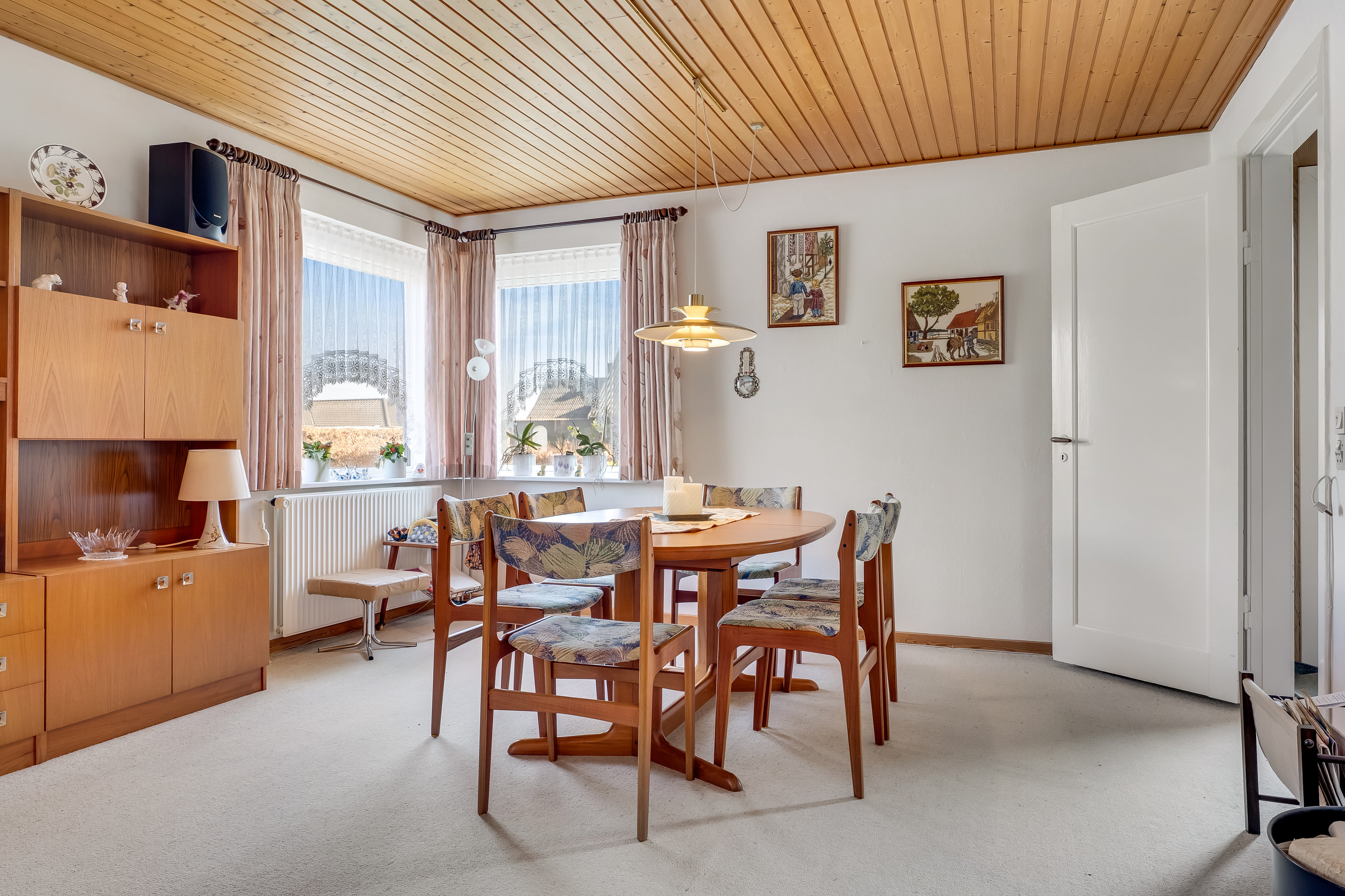 Fremhævet stue billede i fuldskærmstilstand. Billede af Rosmarksvej 2, 4900 Nakskov