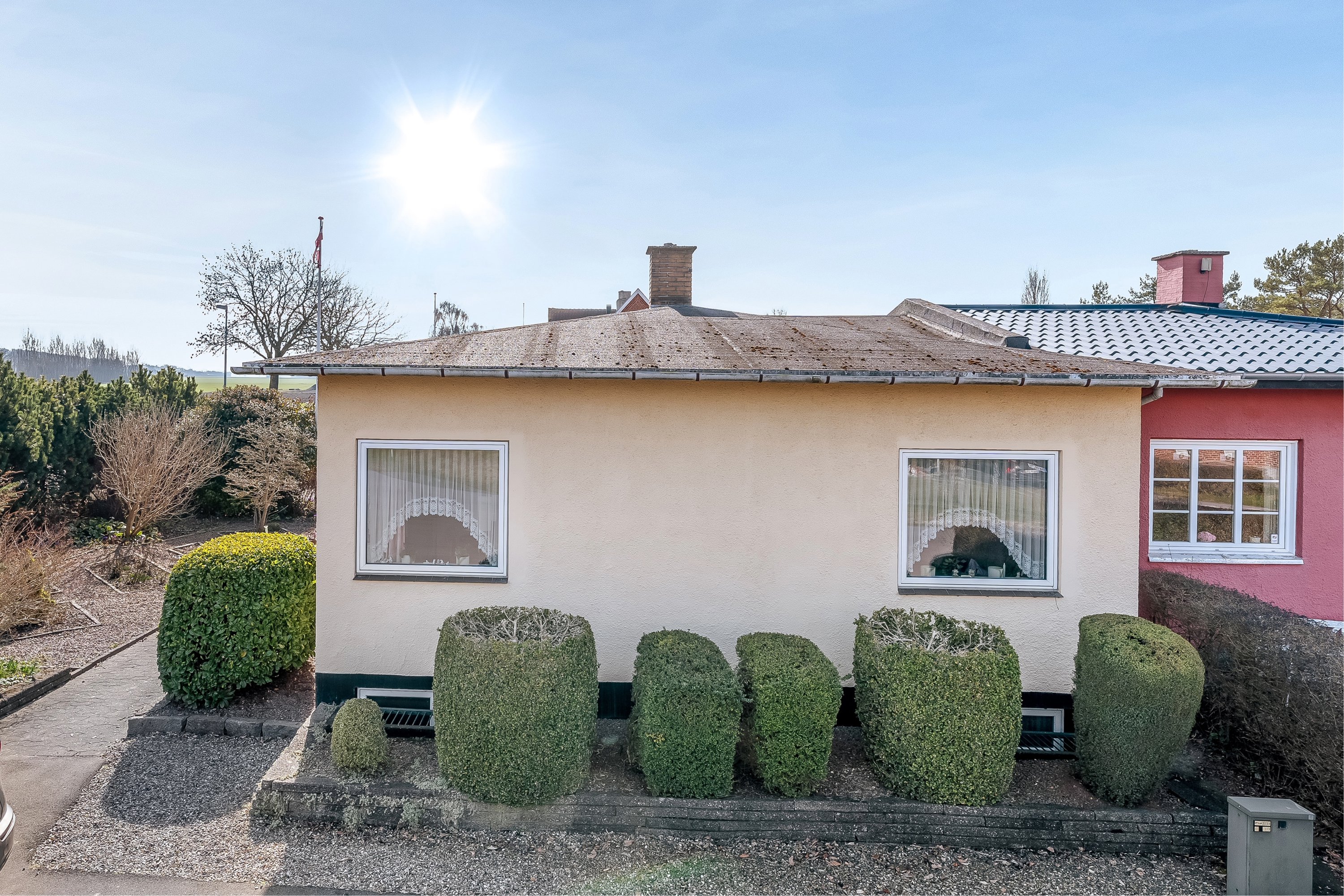 Miniaturebillede 1: mastefoto. Billede af Rosmarksvej 2, 4900 Nakskov