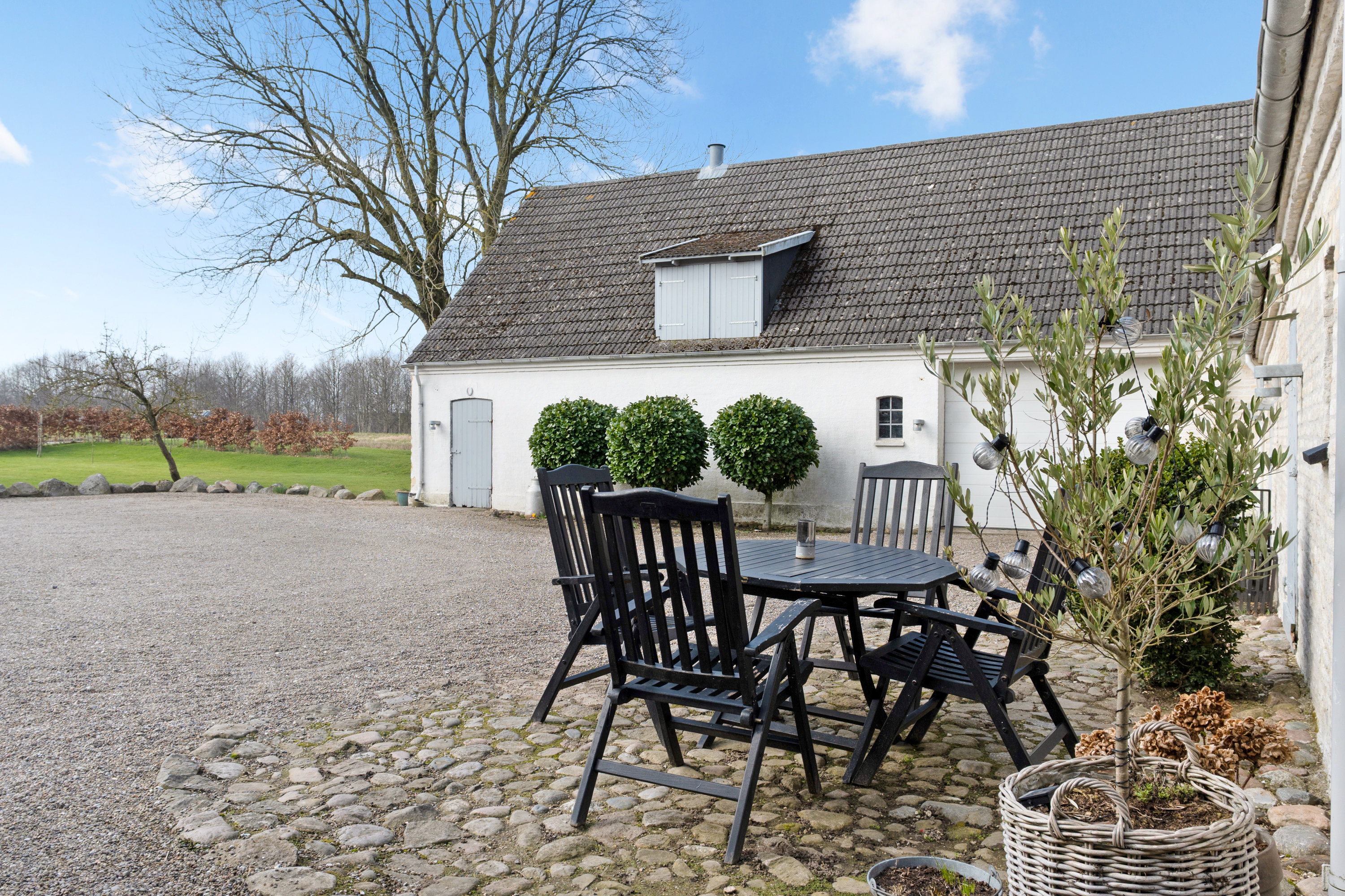 Fremhævet terrasse billede i fuldskærmstilstand. Billede af Byllerup 3, 5580 Nørre Aaby