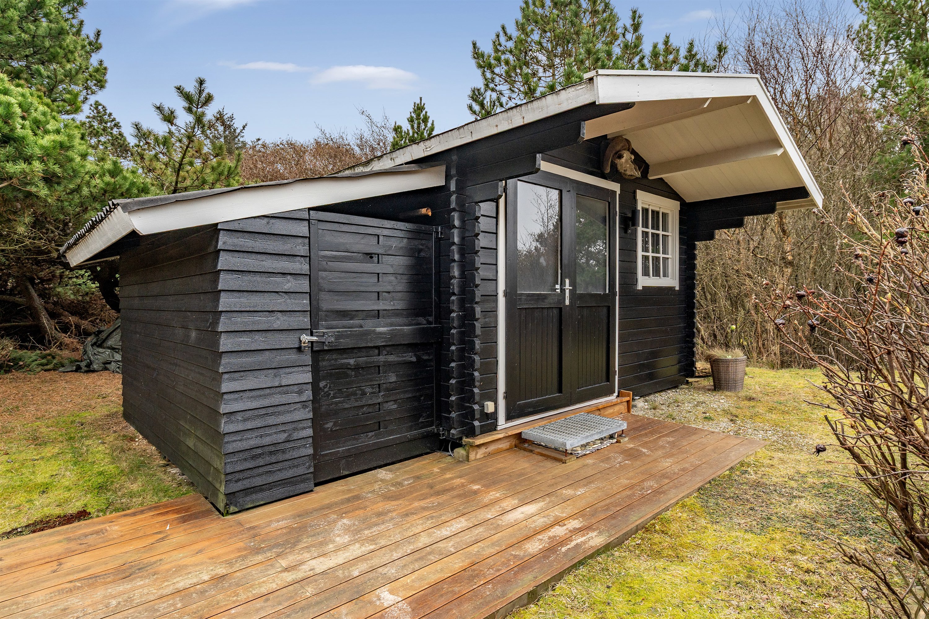 Fremhævet ejendommen billede i fuldskærmstilstand. Billede af Bjerregårdsvej 146, Bjerregaard, 6960 Hvide Sande