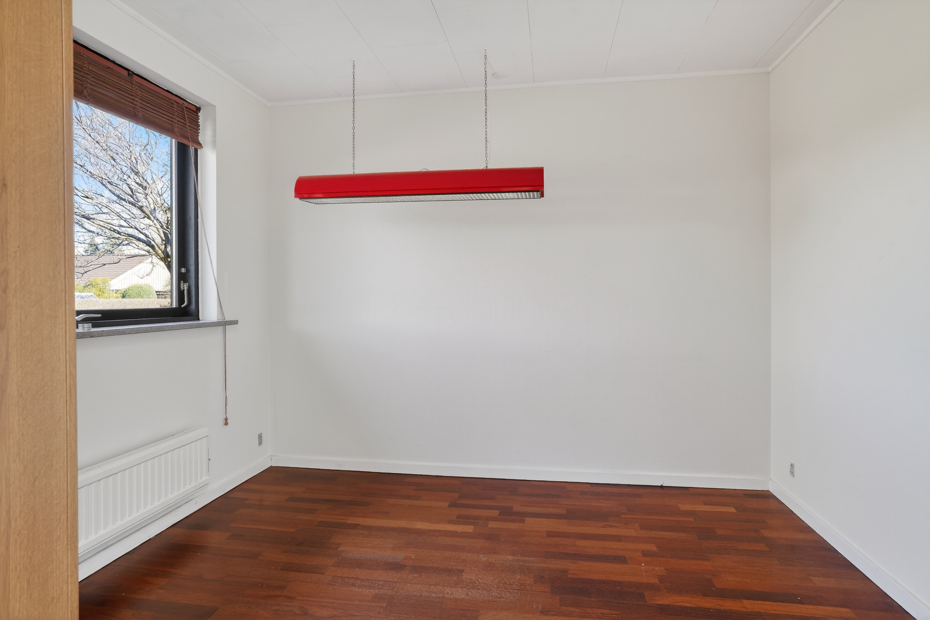 Fremhævet værelse billede i fuldskærmstilstand. Billede af Åvang 65, 3400 Hillerød