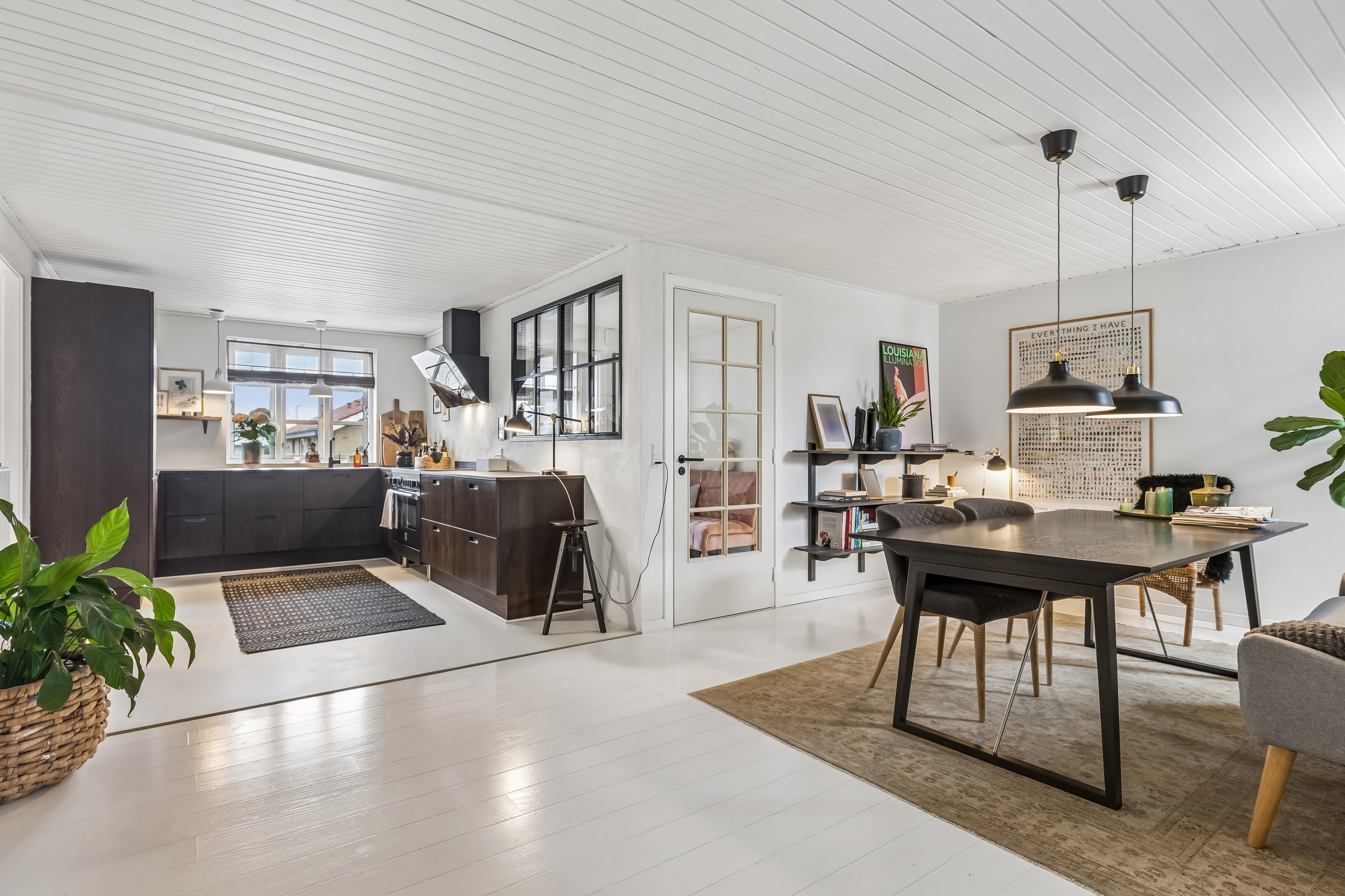 Fremhævet spisestue billede i fuldskærmstilstand. Billede af Præstelunden 20, 8722 Hedensted