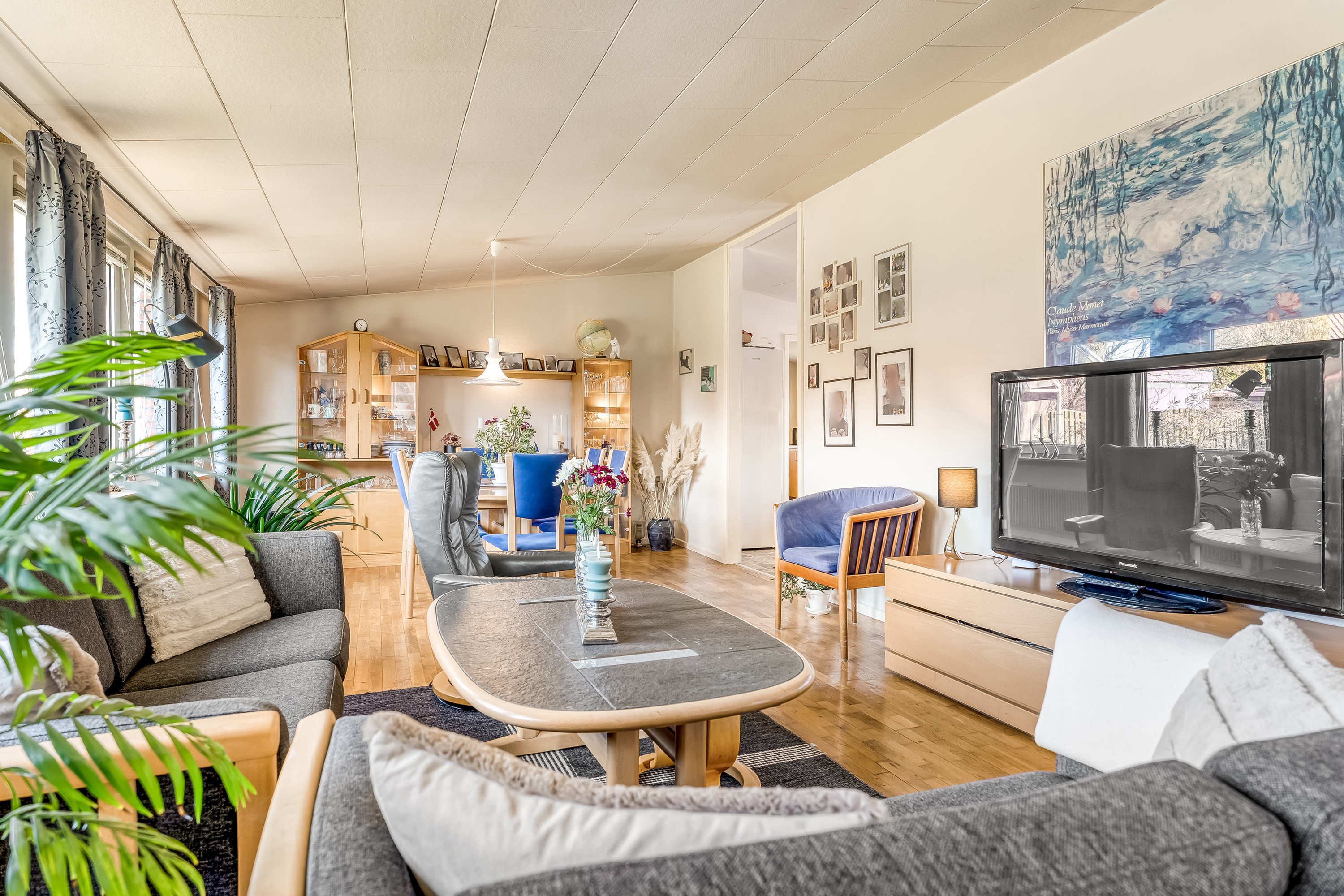 Fremhævet stue billede i fuldskærmstilstand. Billede af Østre Allé 2, 4900 Nakskov