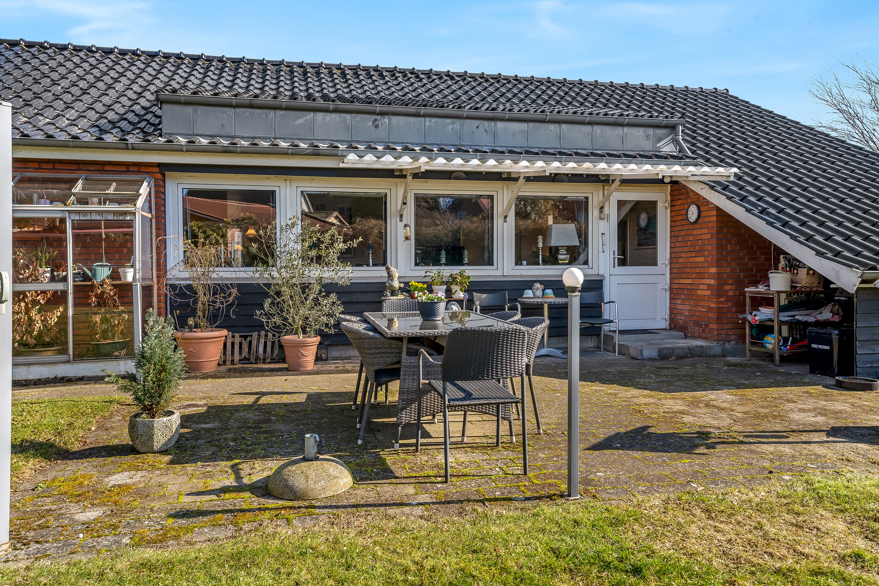 Fremhævet terrasse billede i fuldskærmstilstand. Billede af Østre Allé 2, 4900 Nakskov