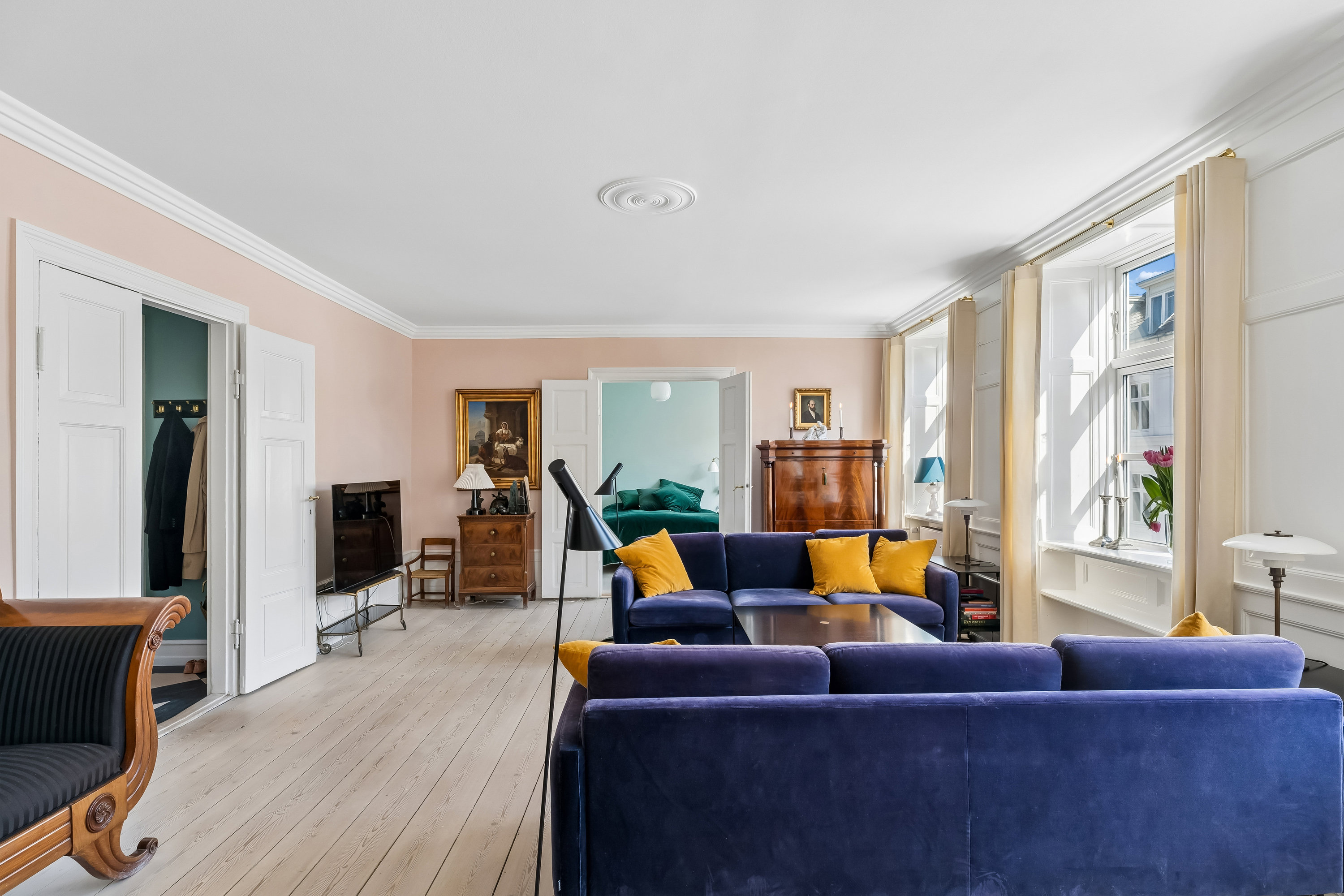 Fremhævet stue billede i fuldskærmstilstand. Billede af Store Kongensgade 57, 3., 1264 København K