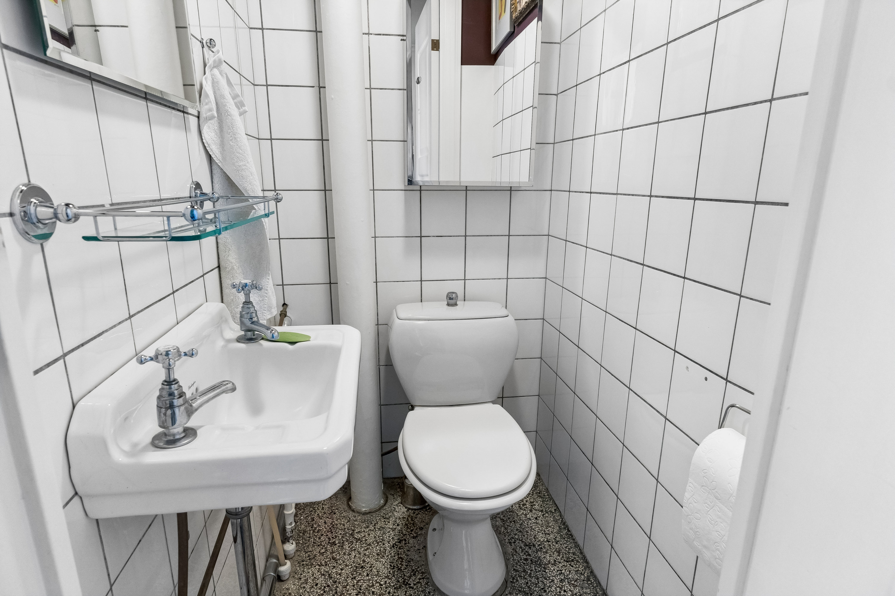 Fremhævet badeværelse billede i fuldskærmstilstand. Billede af Store Kongensgade 57, 3., 1264 København K