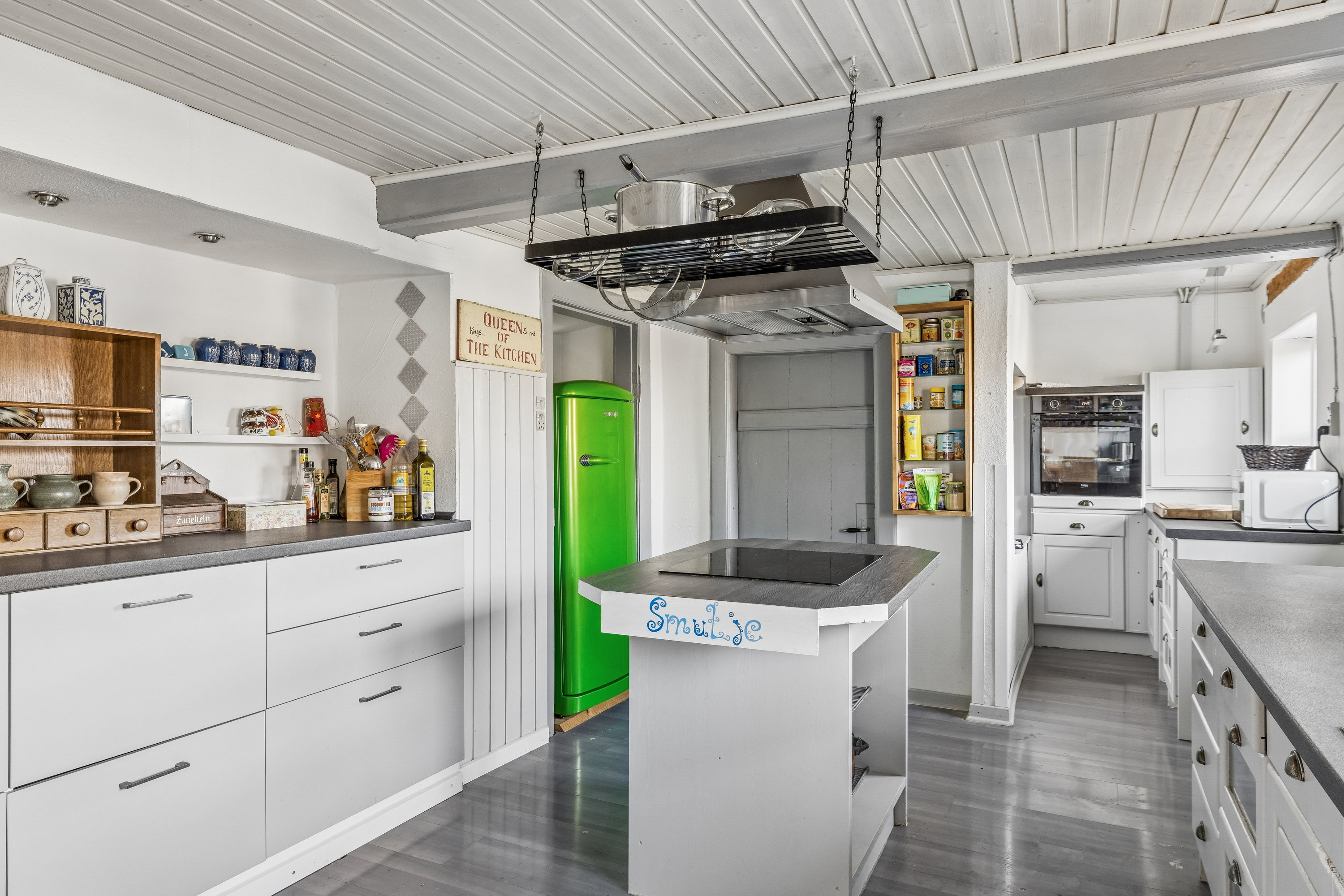 Fremhævet køkken billede i fuldskærmstilstand. Billede af Degnetoft 5, Kværs, 6300 Gråsten