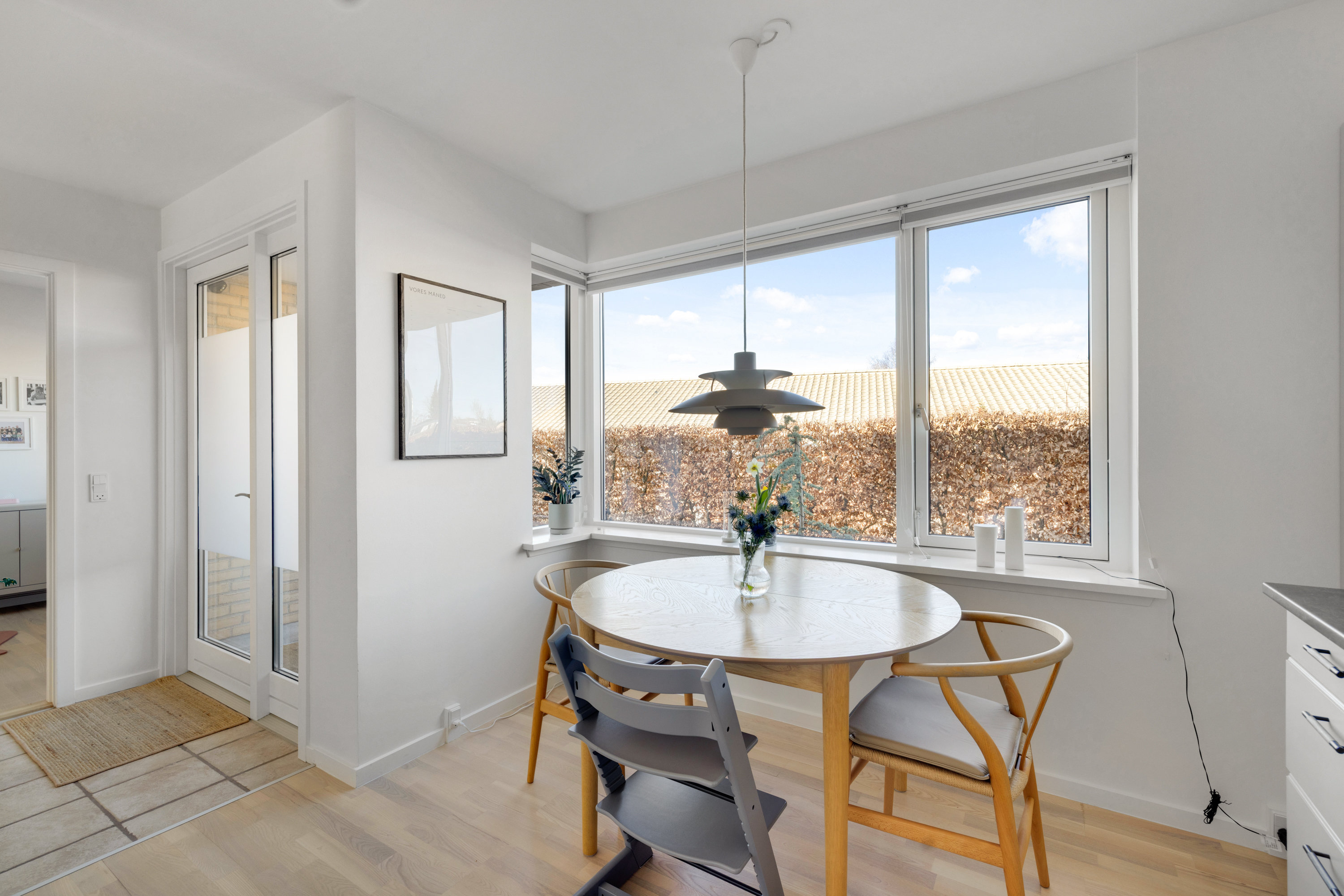 Fremhævet stue billede i fuldskærmstilstand. Billede af Grøndalsvej 27, 3460 Birkerød